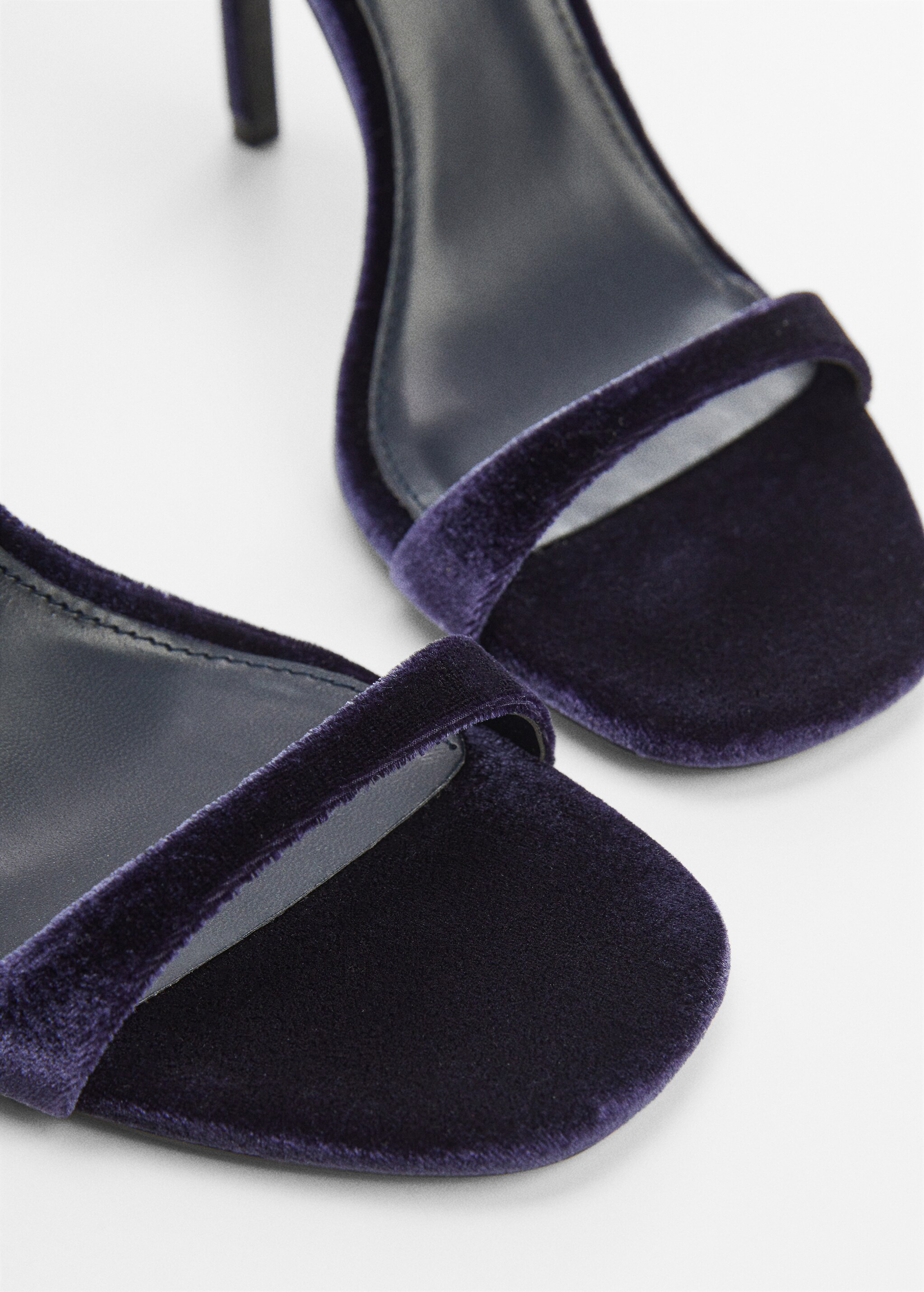 Velvet heel sandals - Details of the article 2