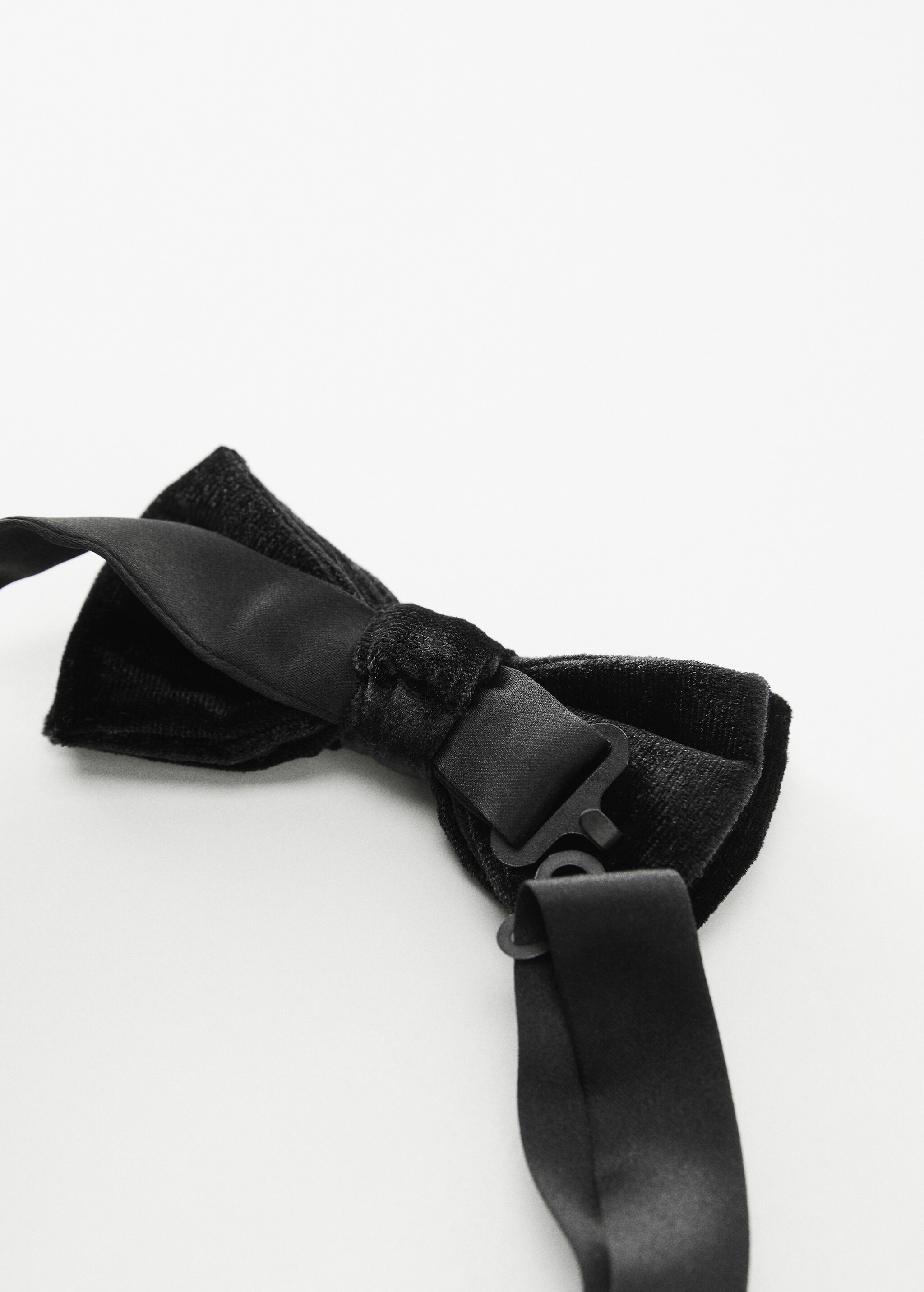 Velvet bow tie - Details of the article 1
