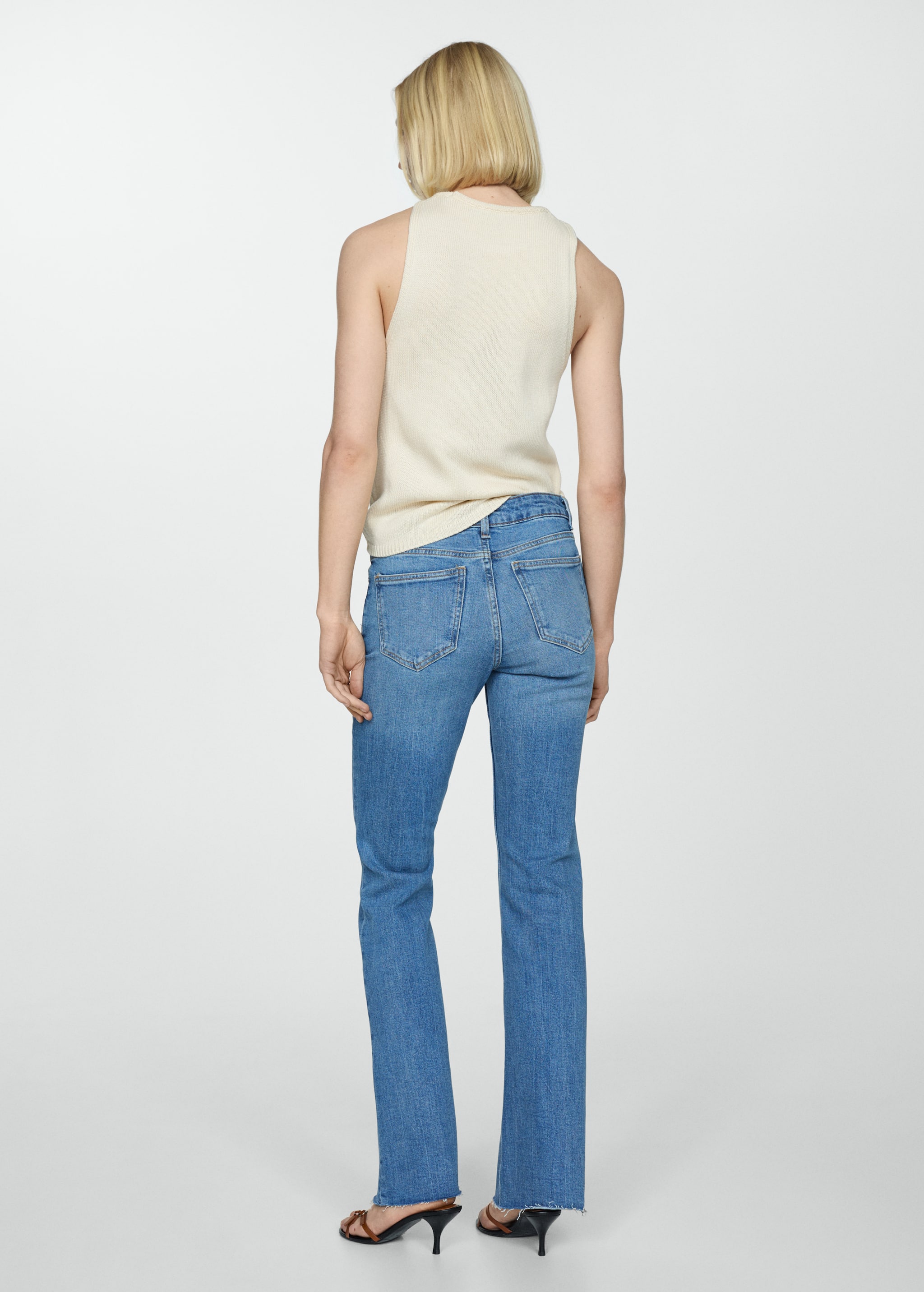 Medium-rise flared jeans  - Reverse of the article