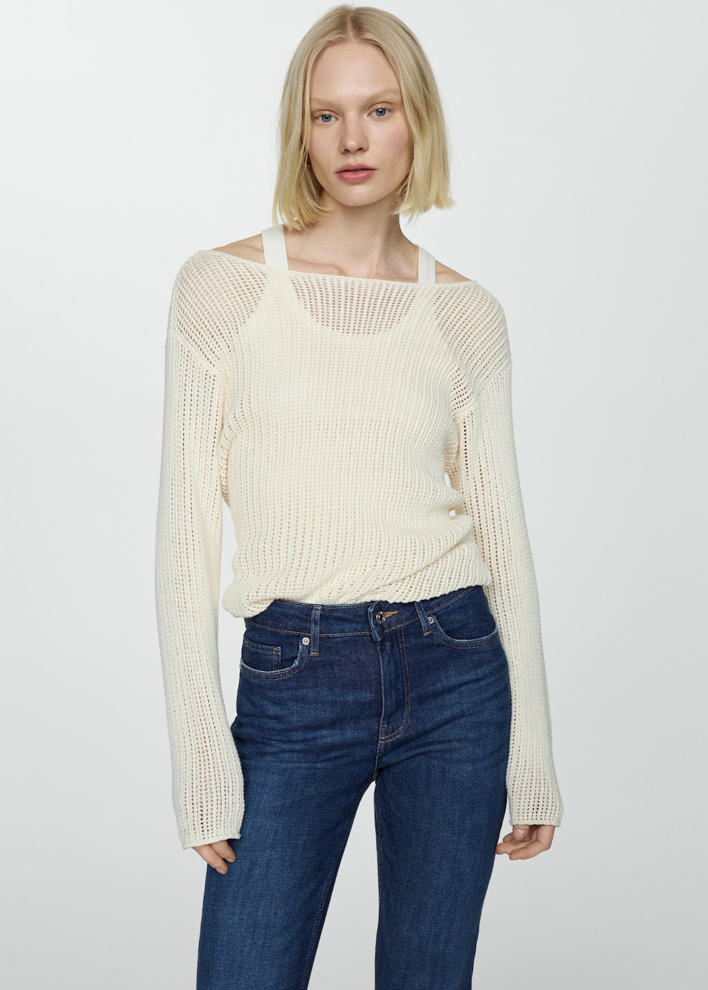 Medium-rise flared jeans