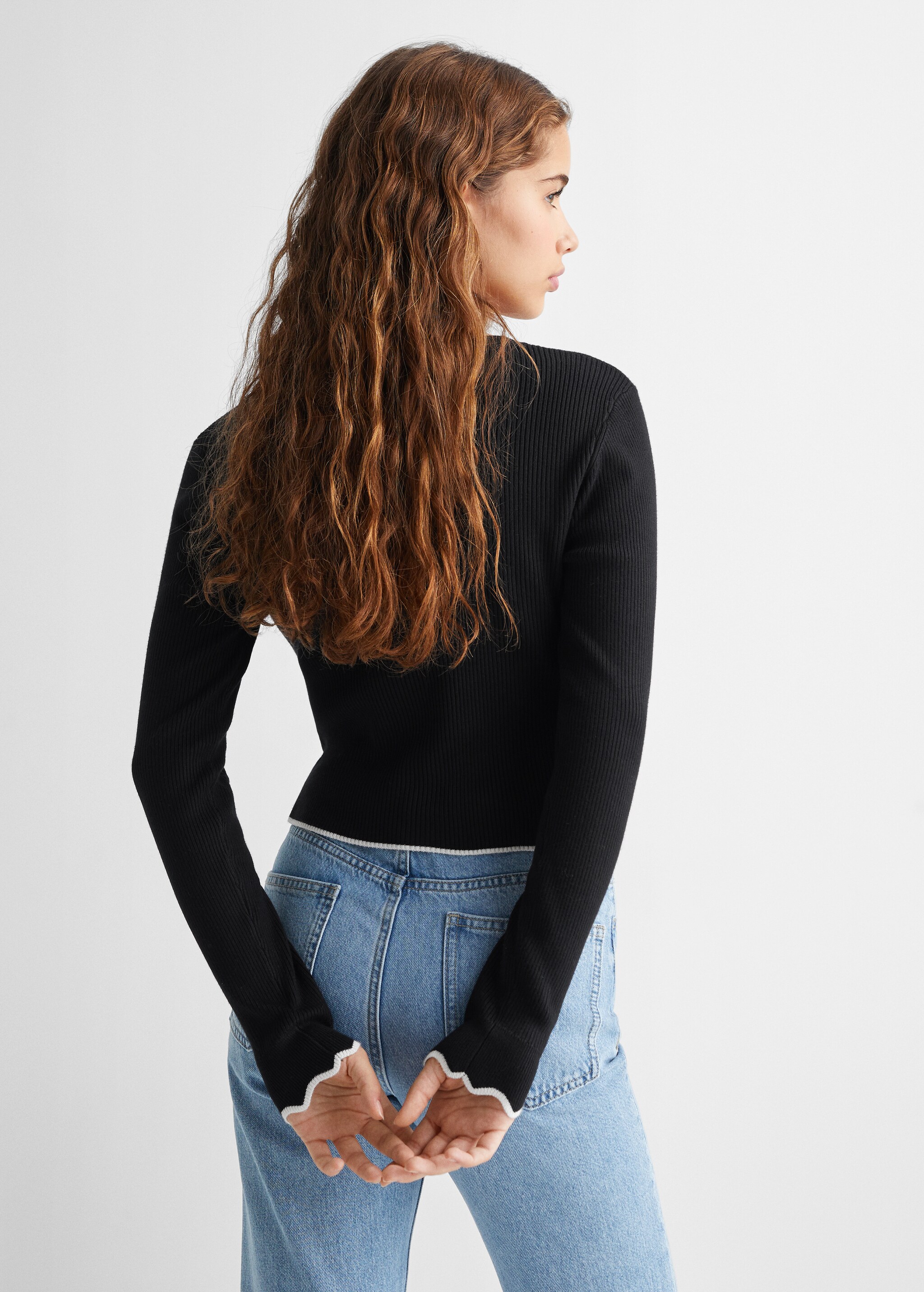 Contrast ribbed sweater - Reverse of the article
