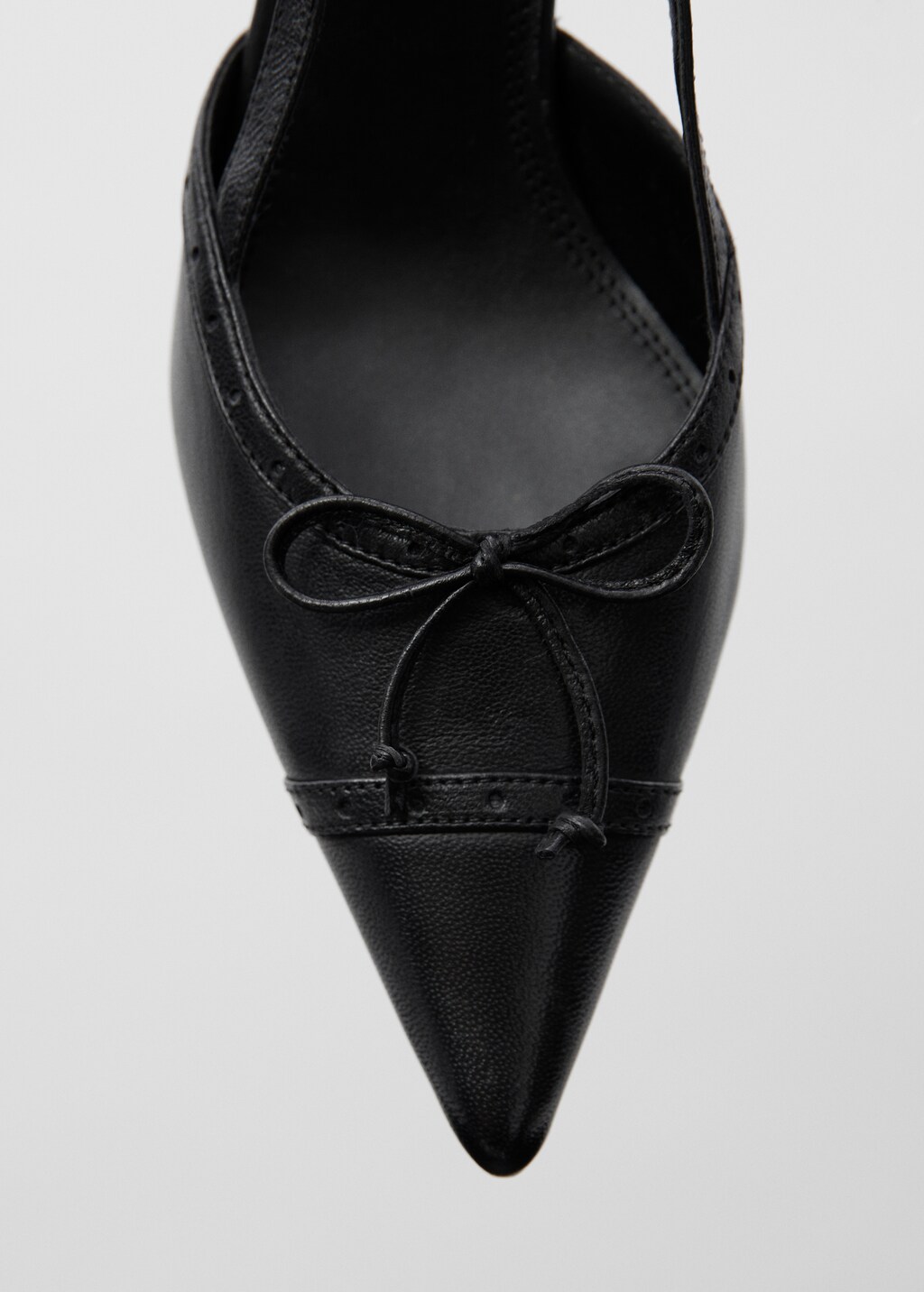 Pointed leather shoes best sale