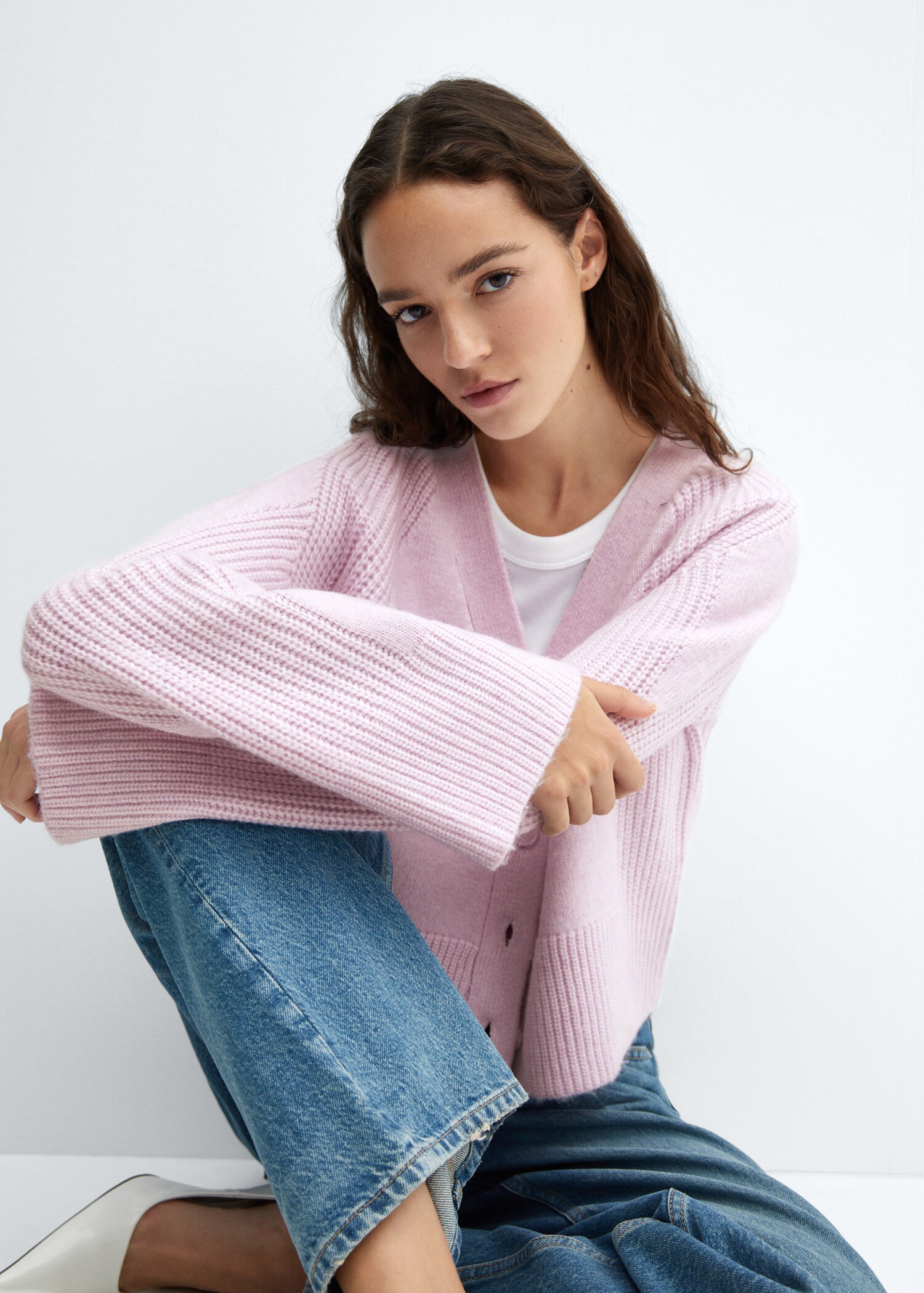 V-neck knit cardigan - Details of the article 2