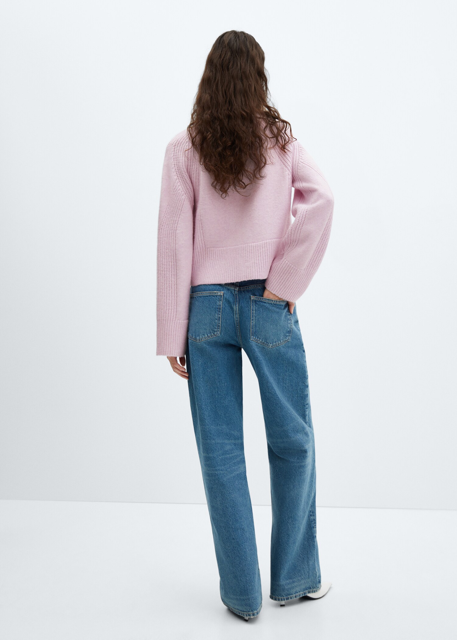 V-neck knit cardigan - Reverse of the article