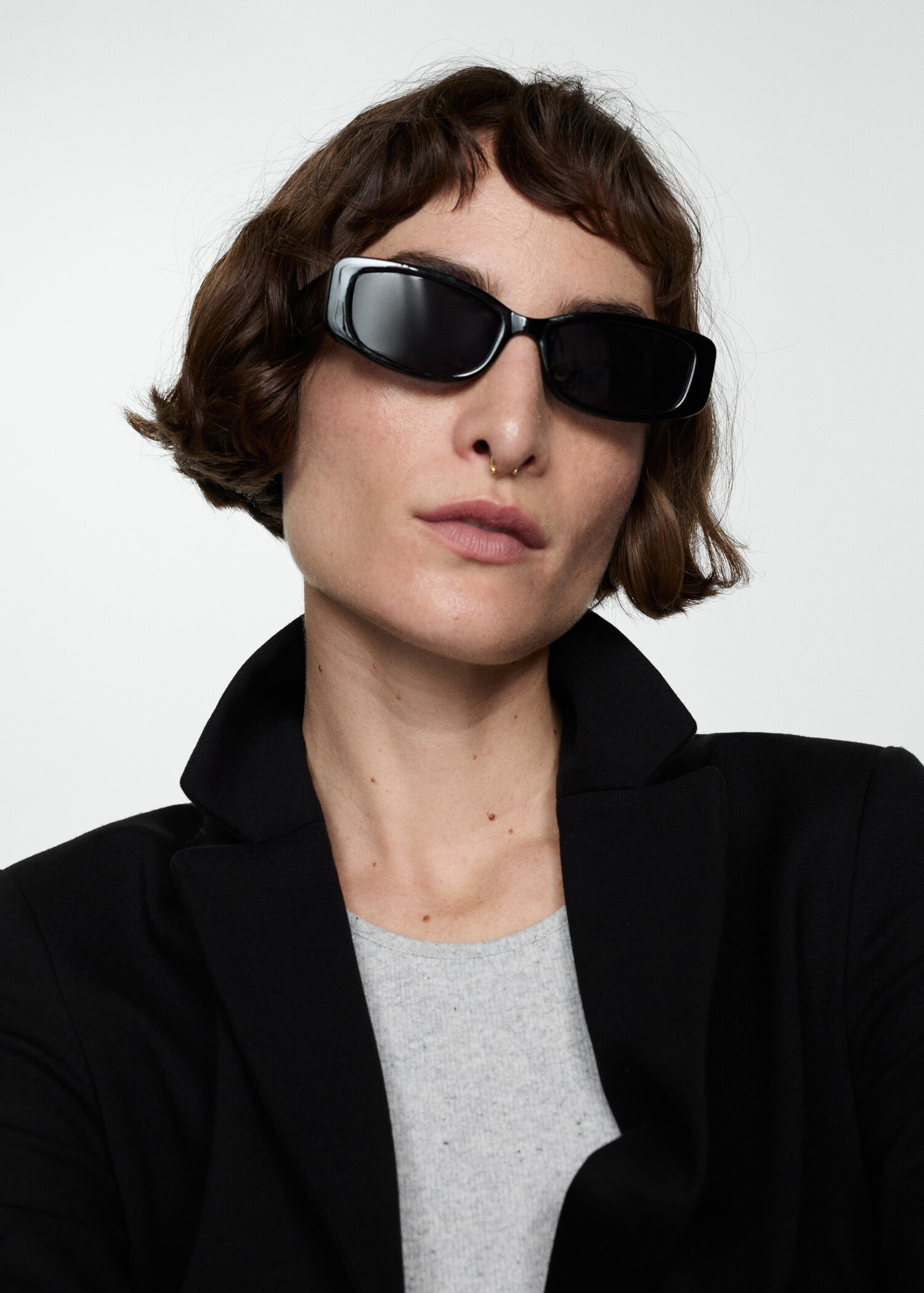 Roma Dokuma ste Oturan Amerikan Ceket Kad n MANGO T rkiye roma-dokuma-ste-oturan-amerikan-ceket-kad-n-mango-t-rkiye