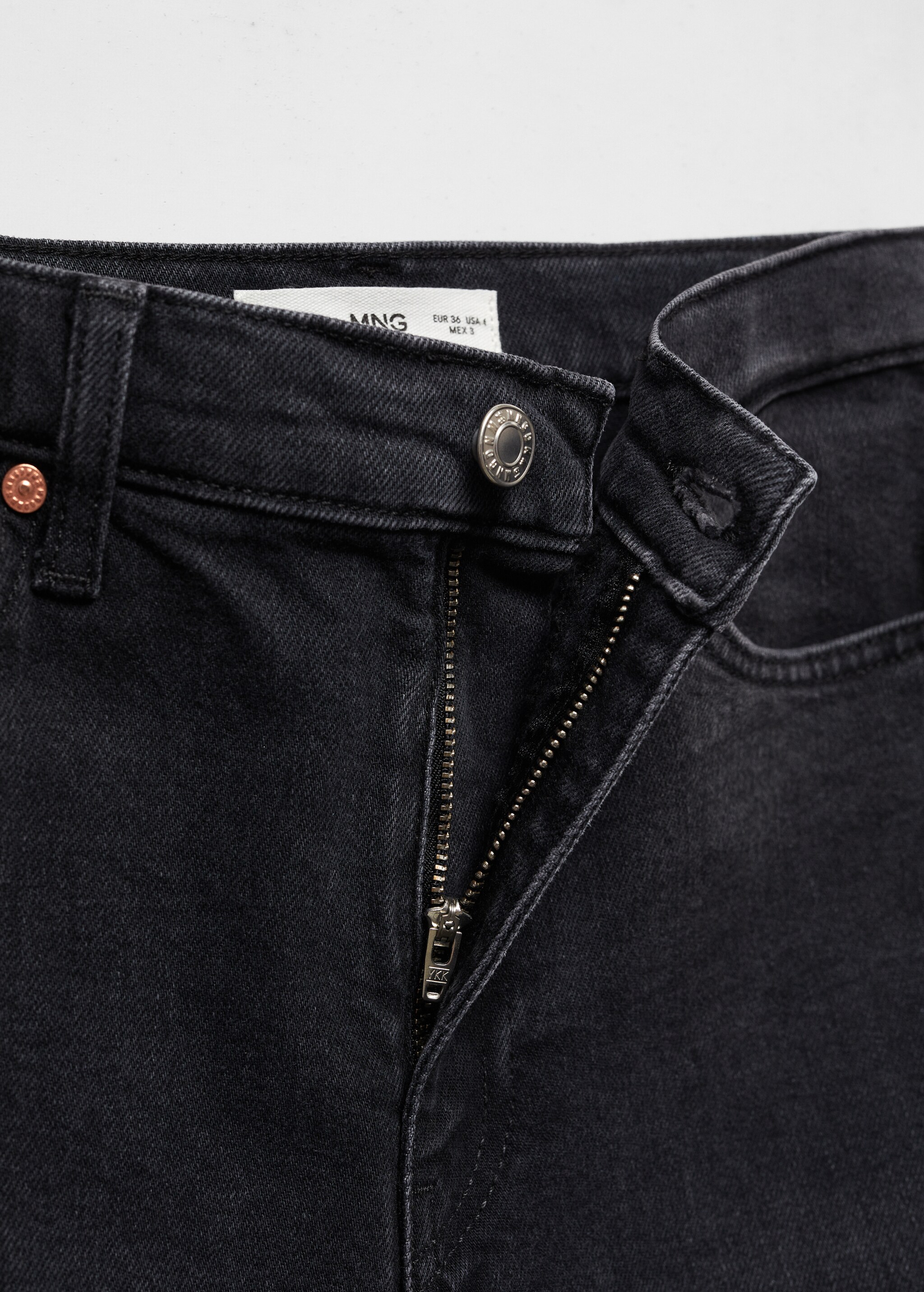 Slim cropped jeans - Details of the article 8