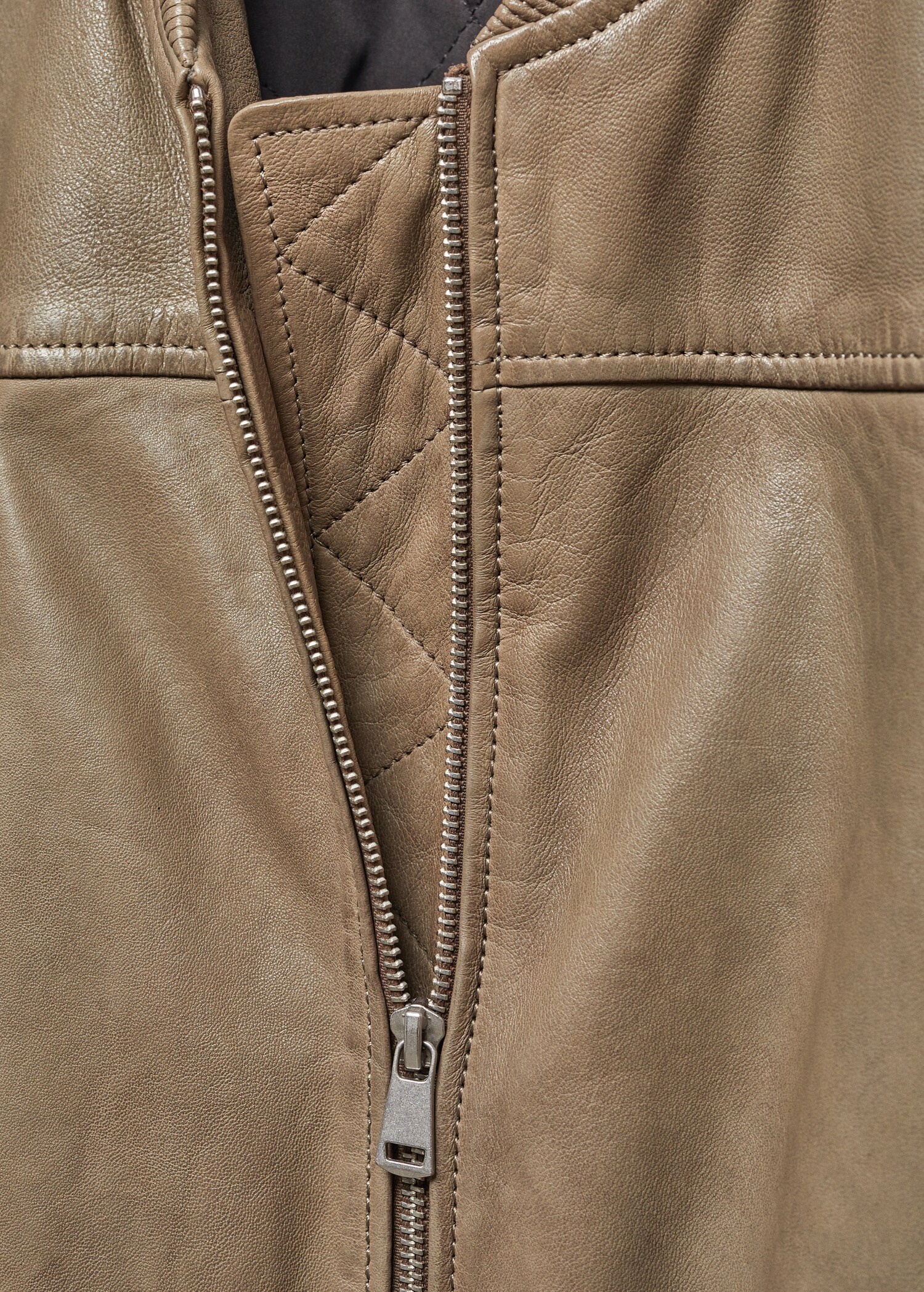 Leder-Bomberjacke - Detail des Artikels 8