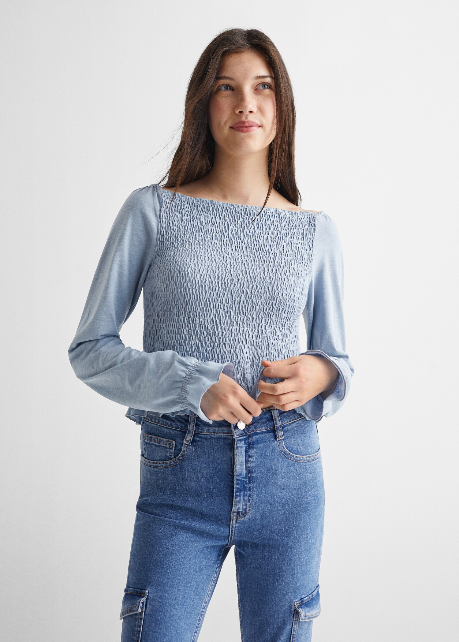 Camiseta fruncida manga larga - Plano medio