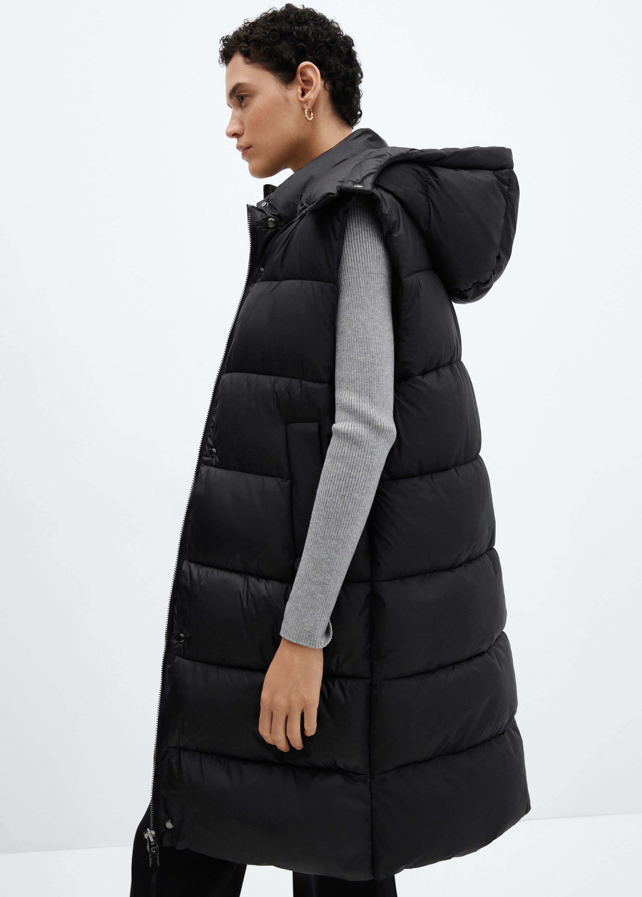 Quilted gilet with hood - Details of the article 2