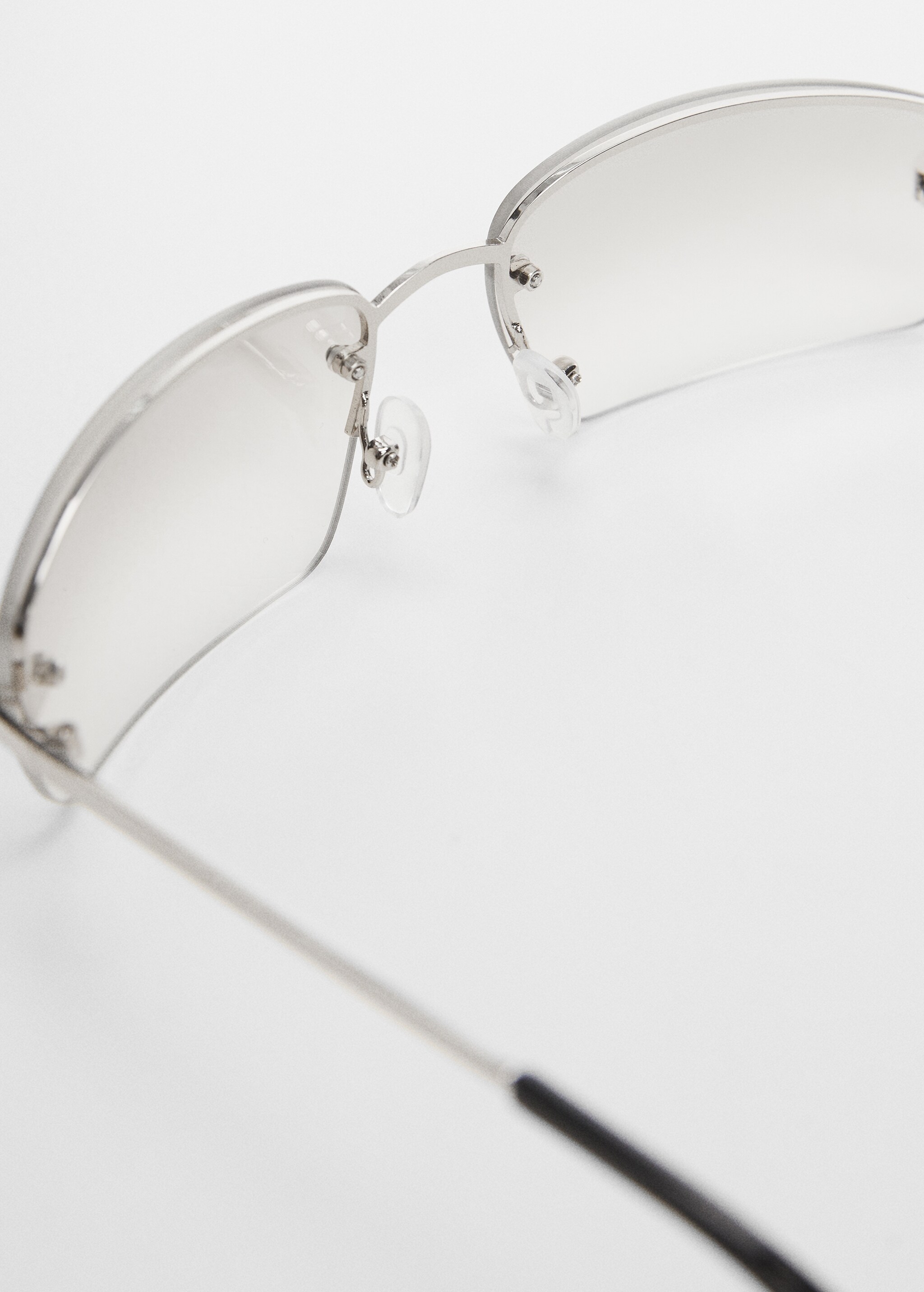 Interior metal frame sunglasses - Details of the article 1