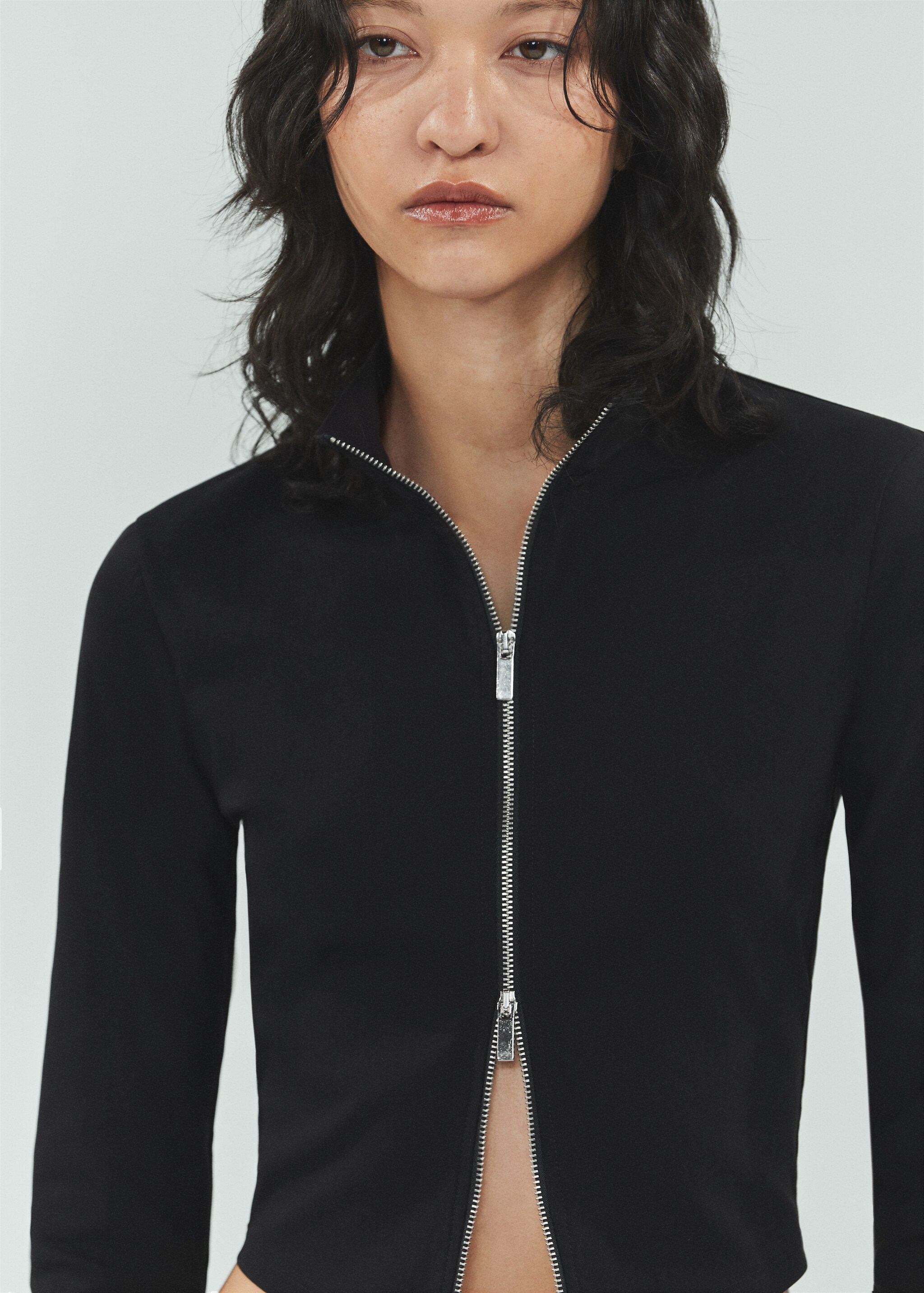 Cropped jacket with zip - Details of the article 1