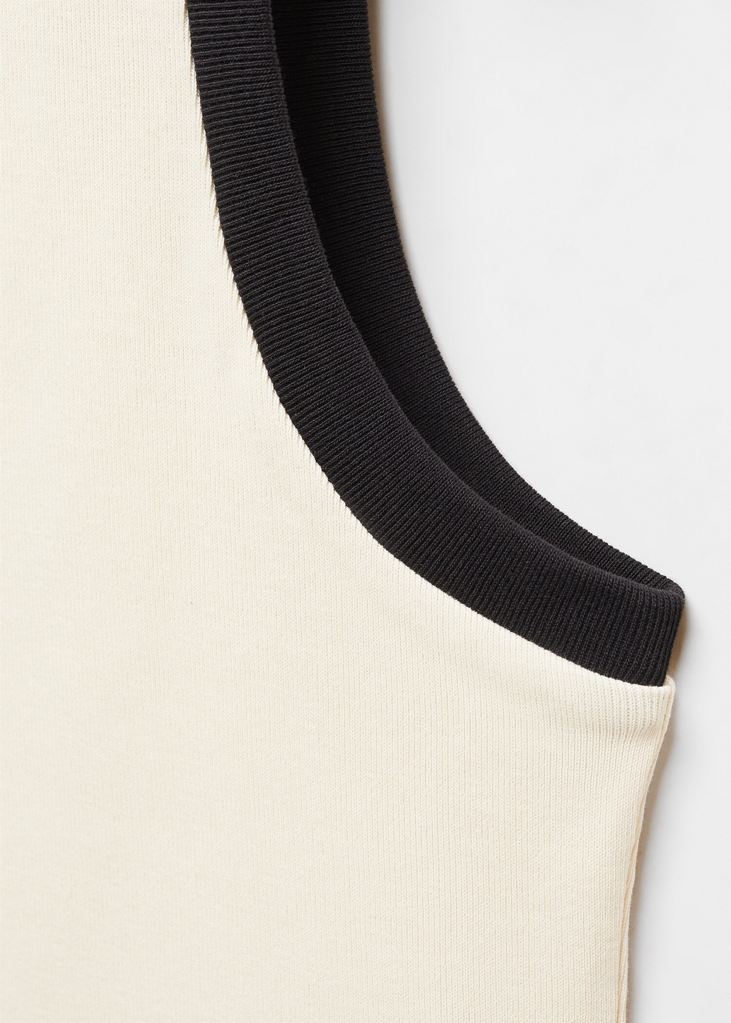 Contrast trim top - Details of the article 8