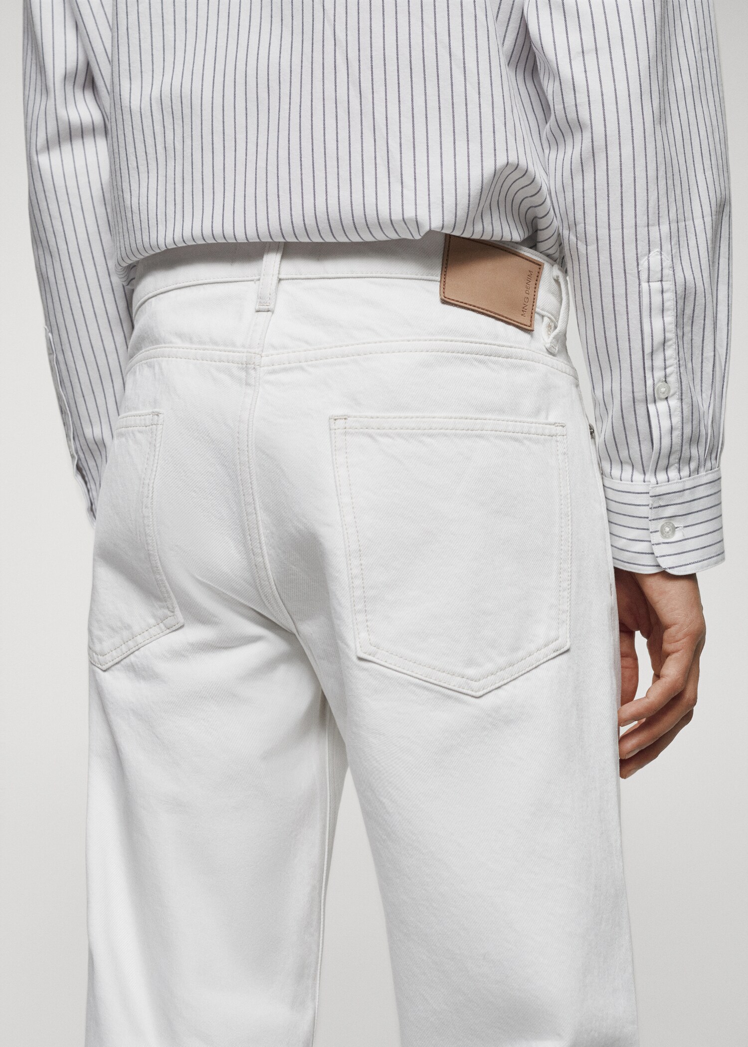Jeans tapered fit  - Detalle del artículo 4
