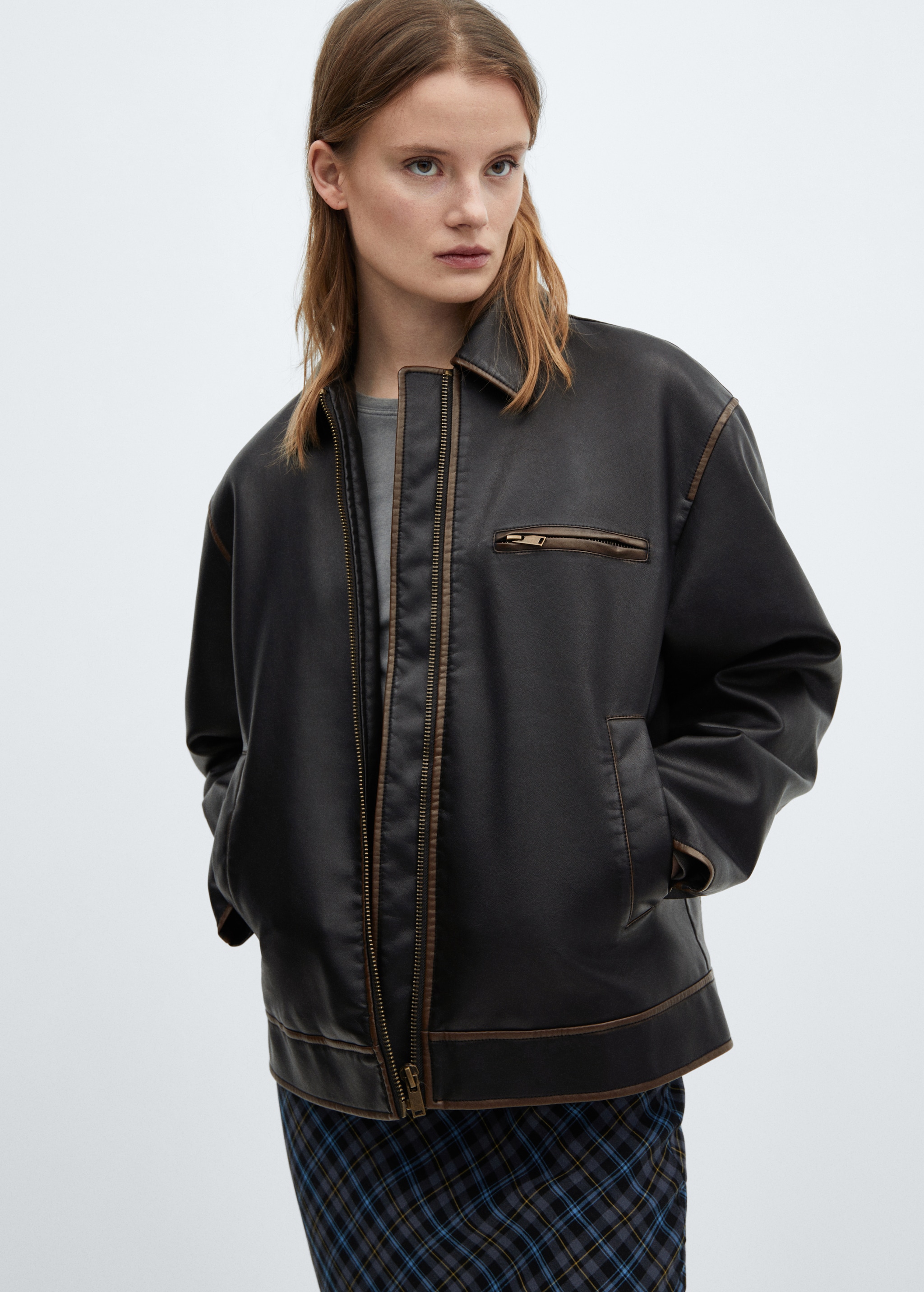 Worn leather effect jacket Women MANGO Montenegro
