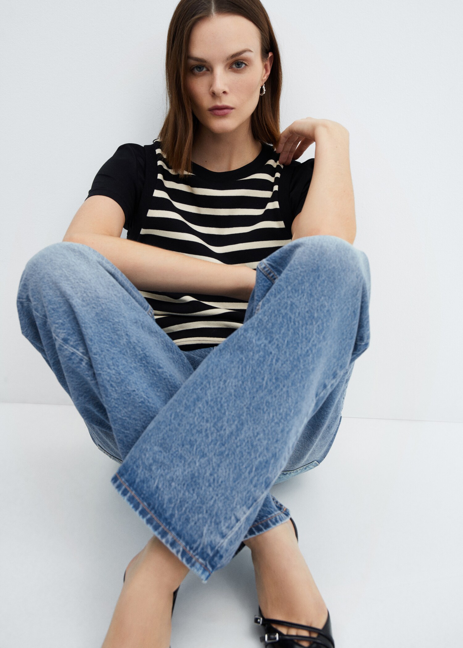 Loose mid-rise wideleg jeans - Details of the article 2