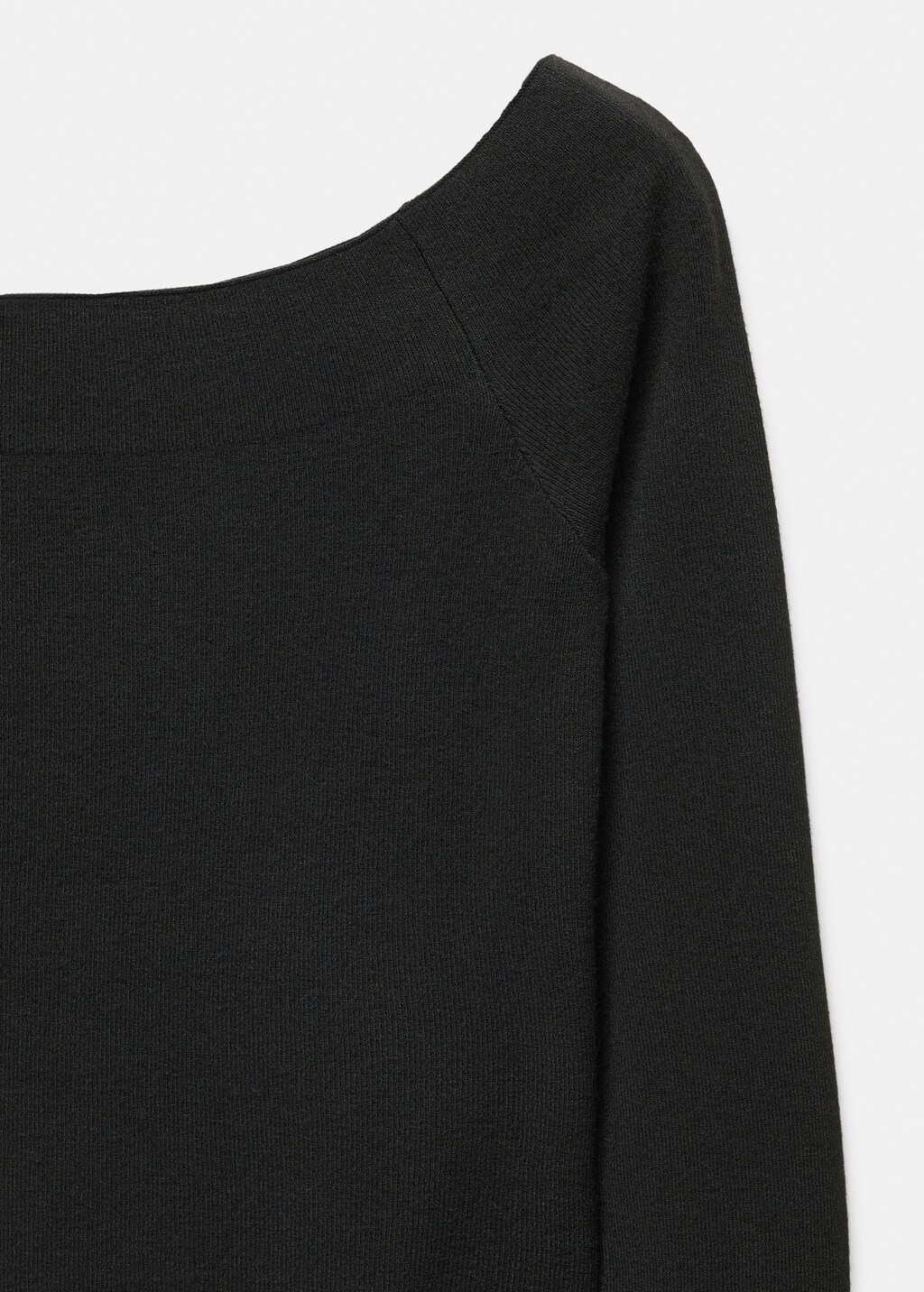 Pull noir epaule dénudée cheap
