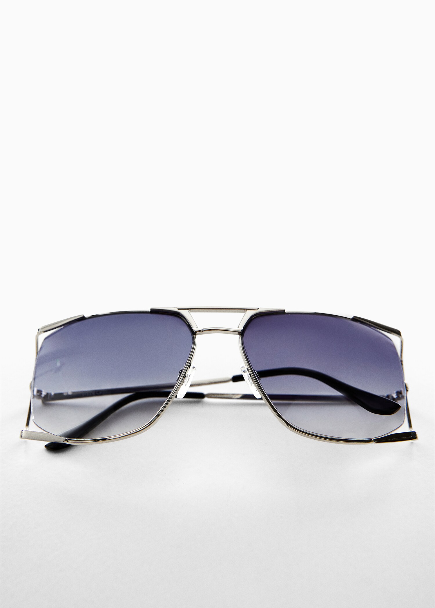 Metallic frame sunglasses - Details of the article 5