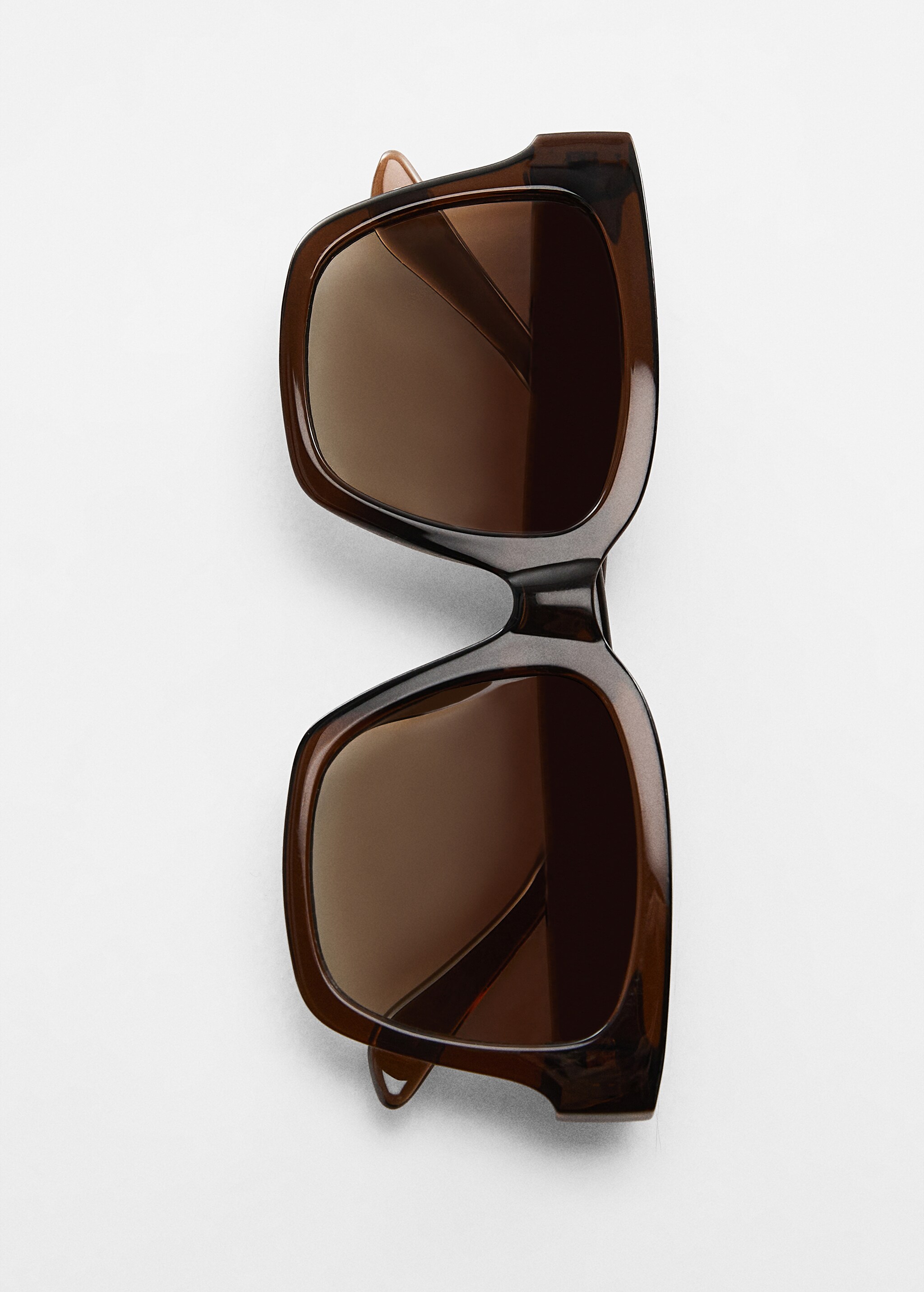 Солнцезащитные очки в квадратной оправе - Деталь изделия 5