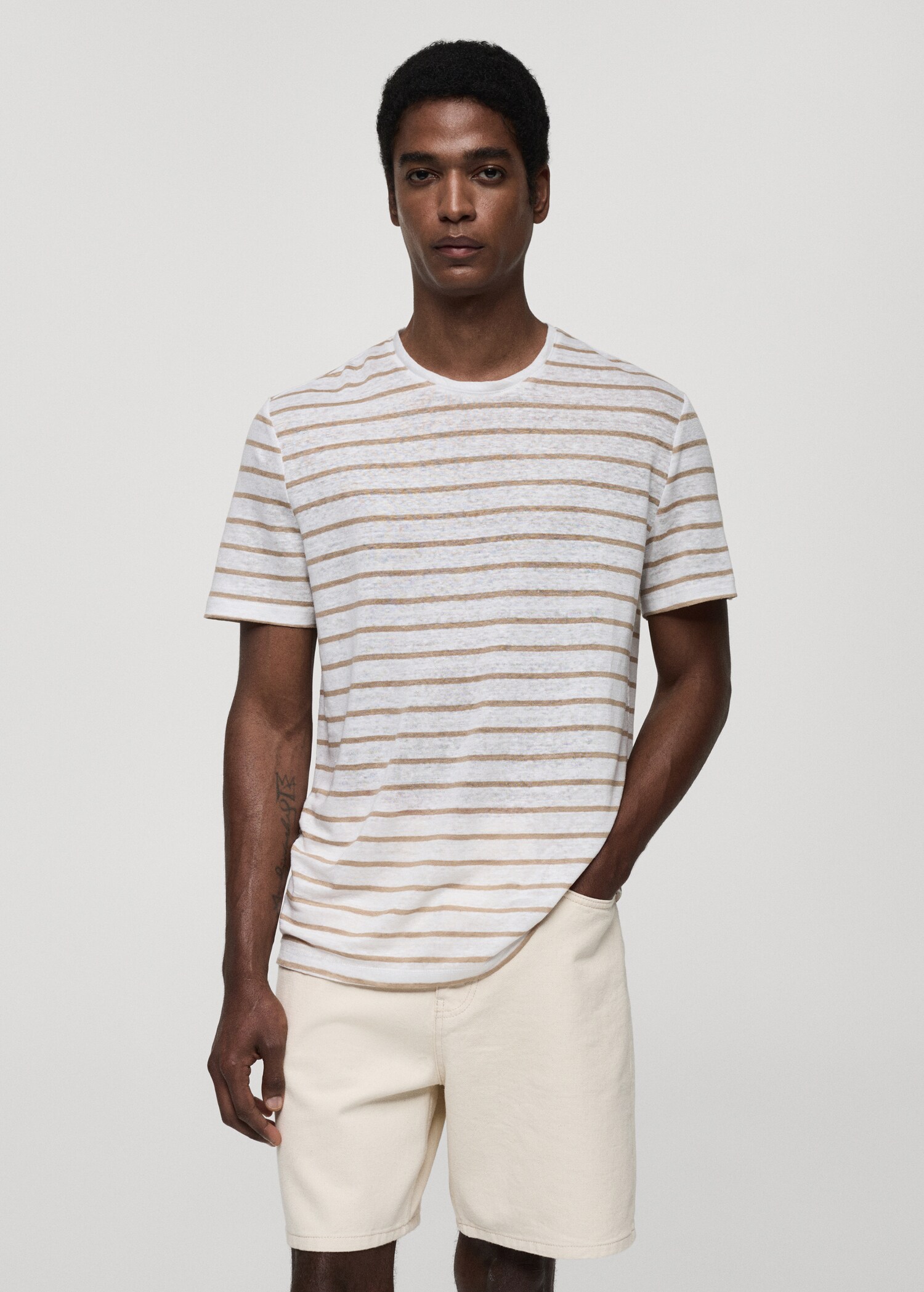 T-shirt de 100% linho às riscas - Plano médio