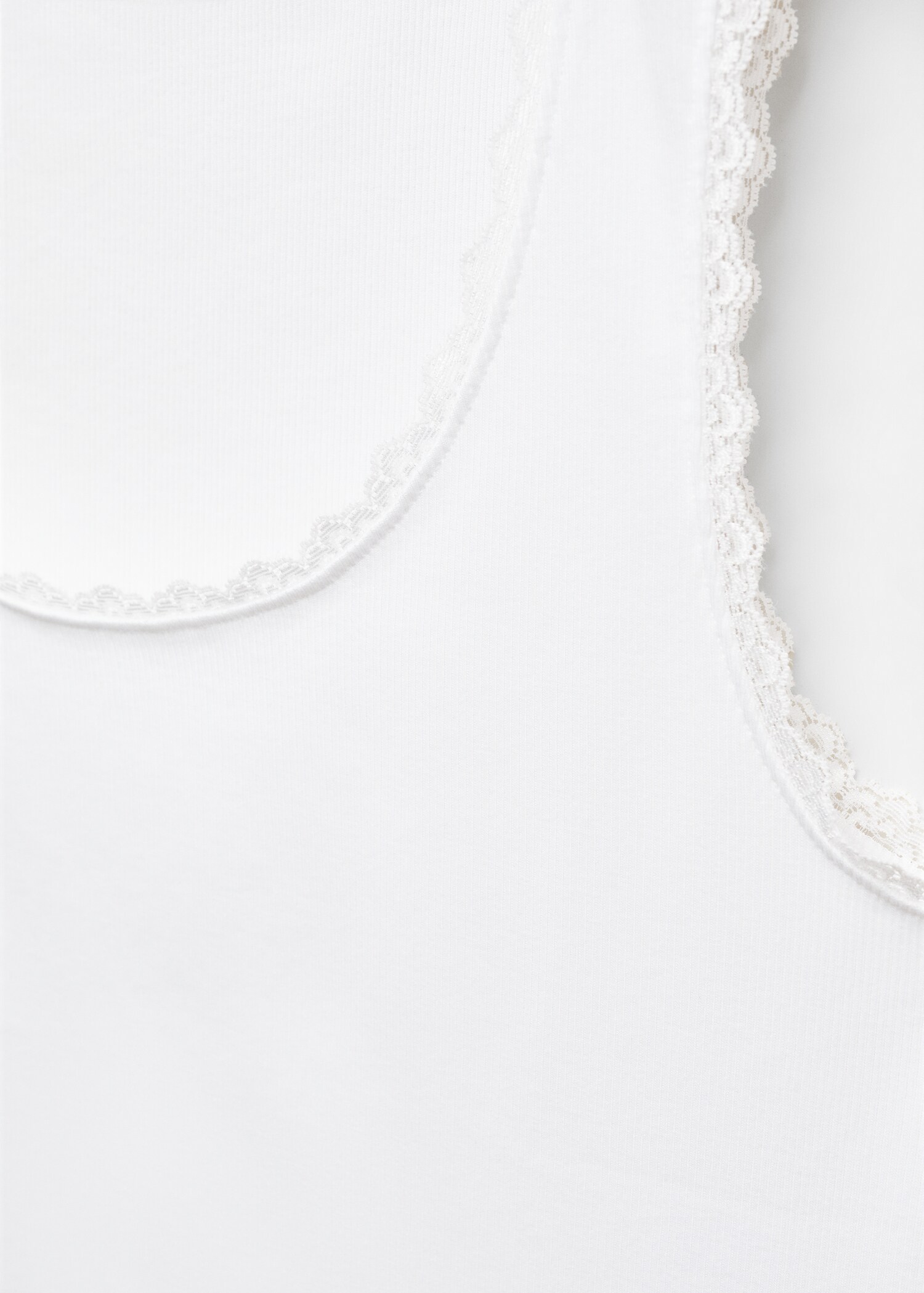 Openwork detail top - Details of the article 8