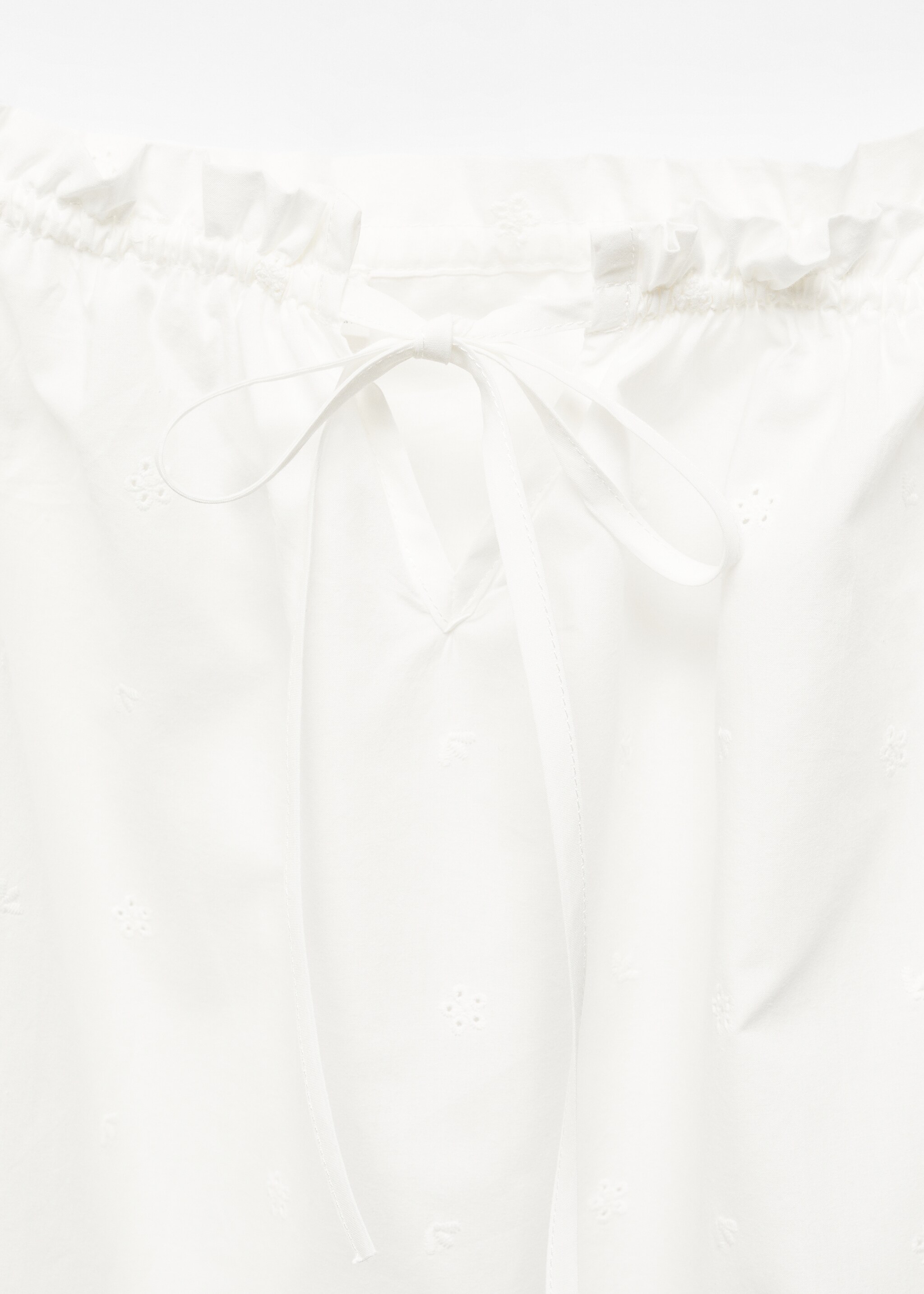 Baumwoll-Nachthemd mit Lochdetails - Detail des Artikels 8