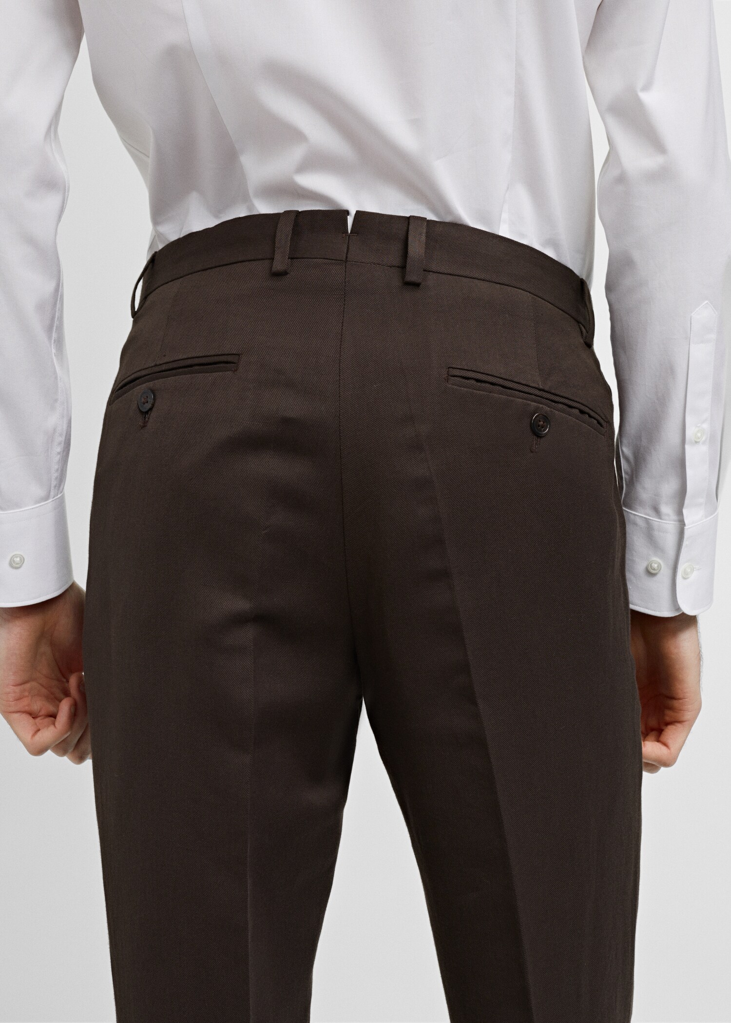 Slim-fit cotton and linen suit pants - Details of the article 4