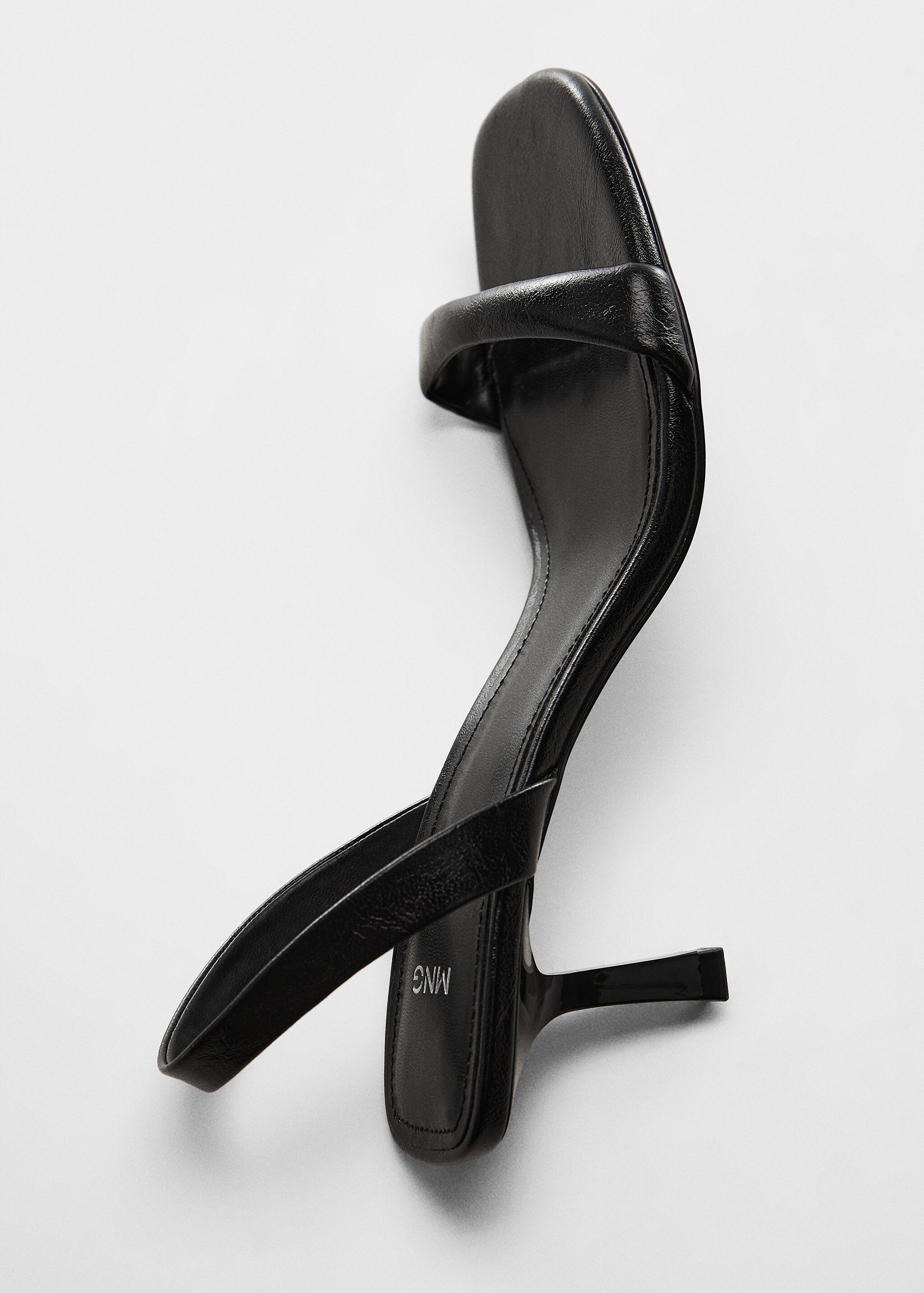 Heel non-structured sandals - Details of the article 5