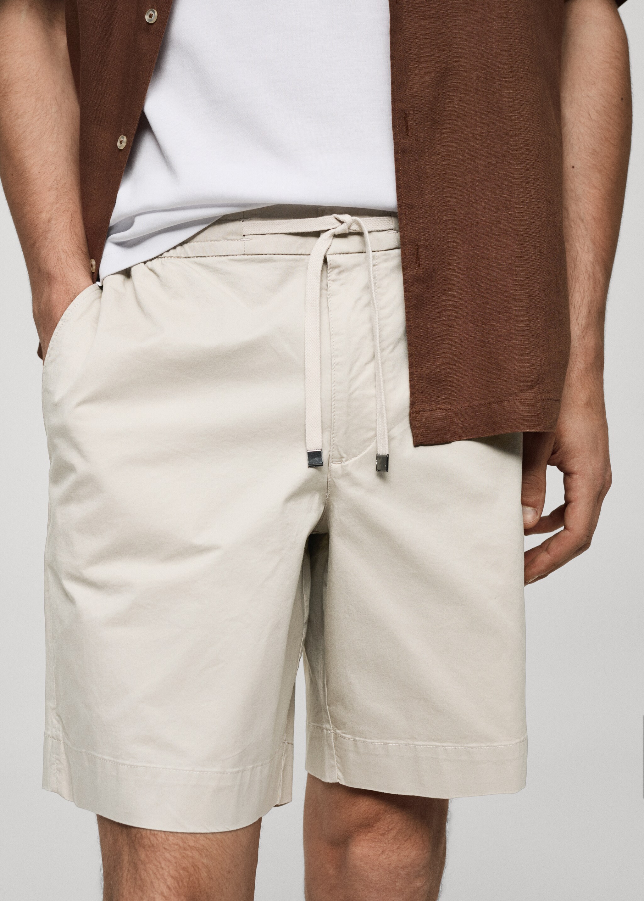 Slim fit cotton Bermuda shorts - Details of the article 1