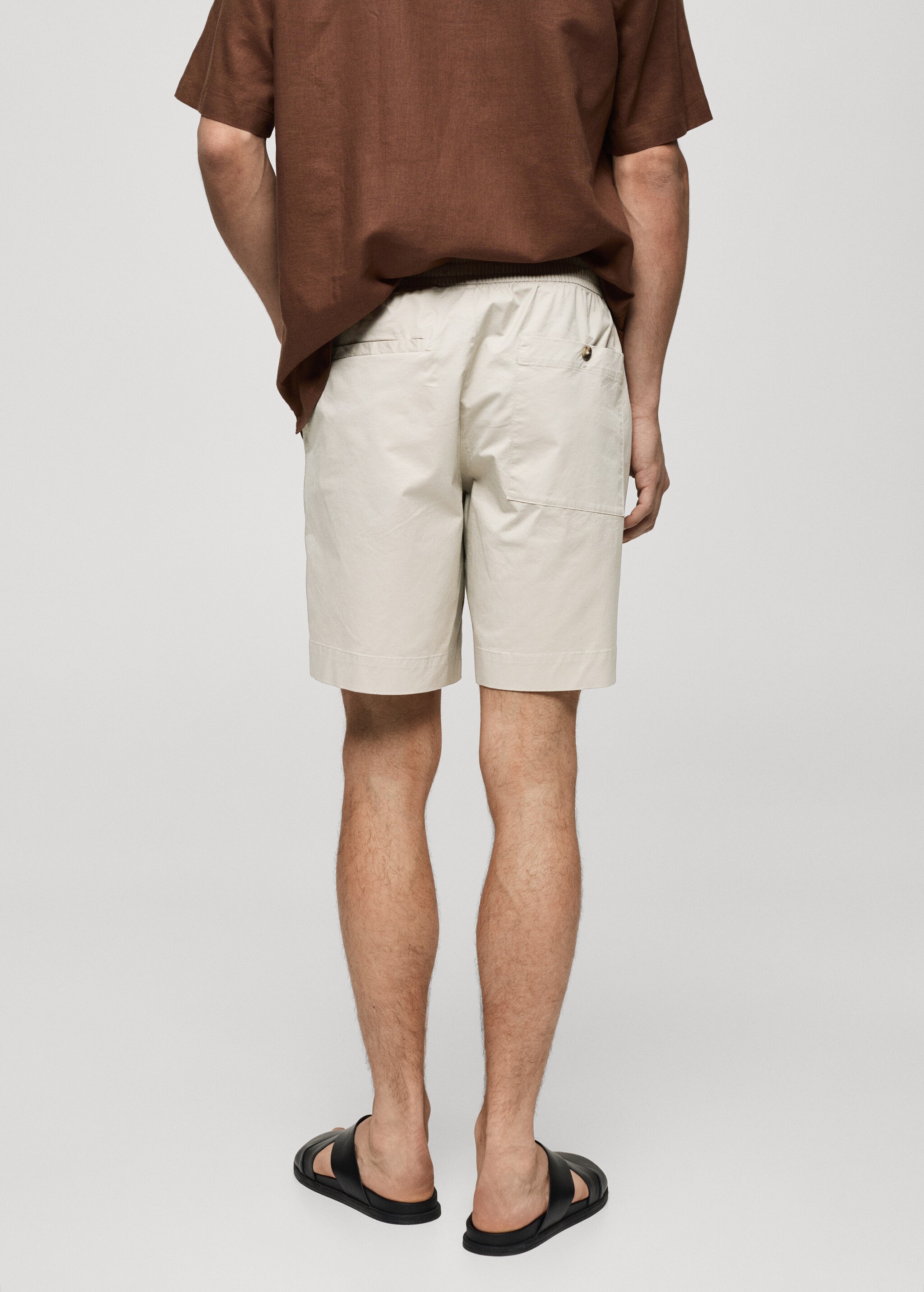Slim fit cotton Bermuda shorts - Reverse of the article