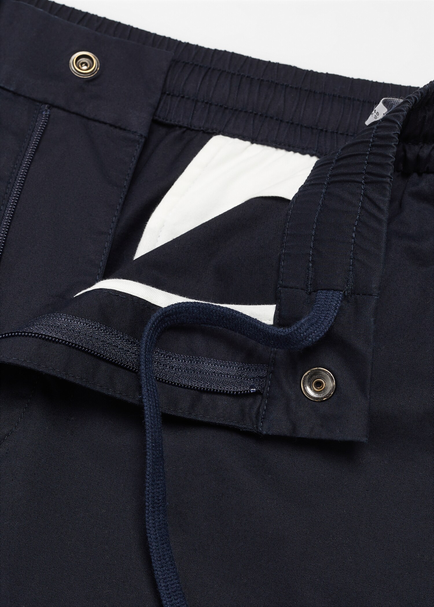 Calções slim fit de algodão - Pormenor do artigo 8
