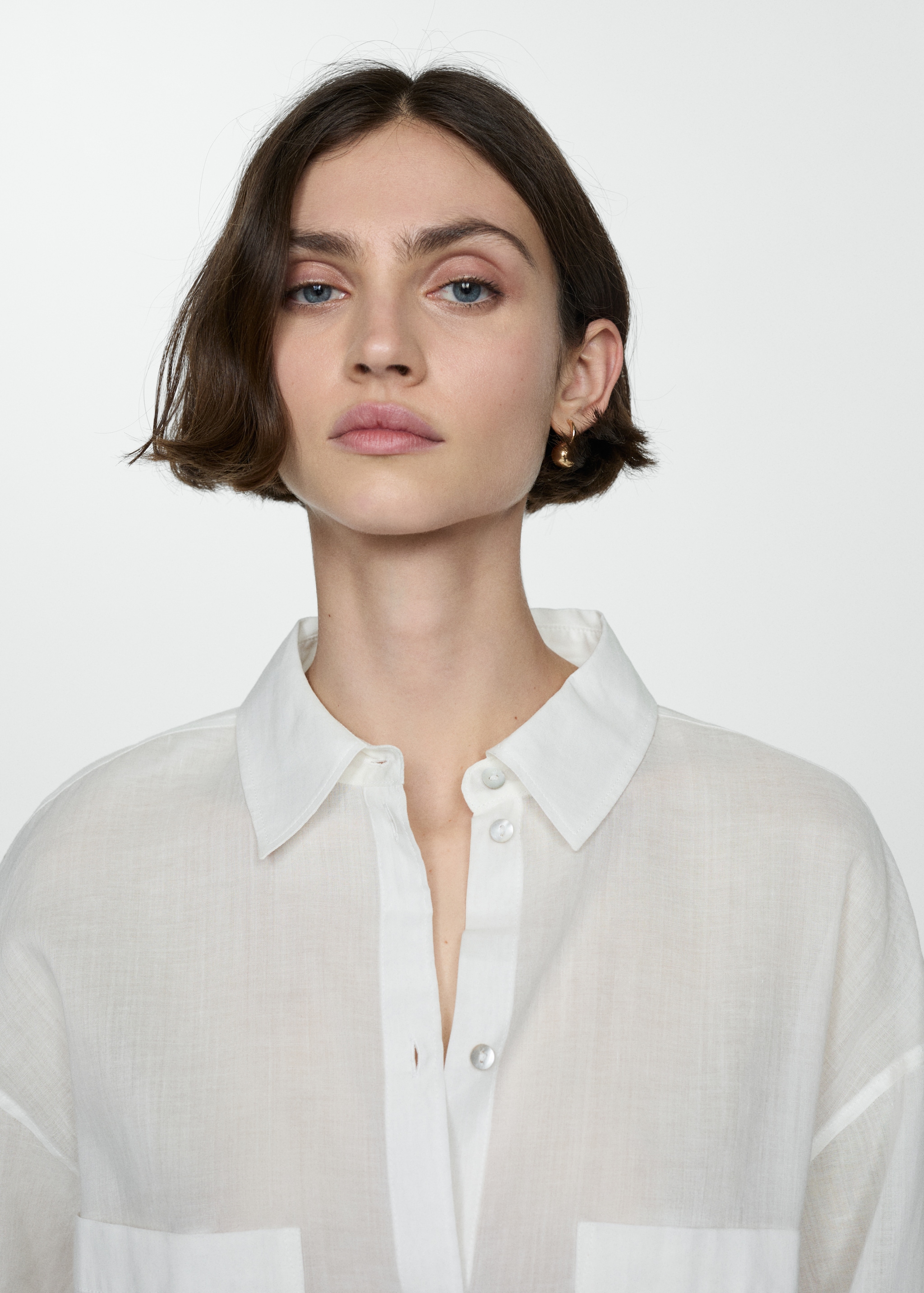 Ramie shirt with pockets - Details of the article 1