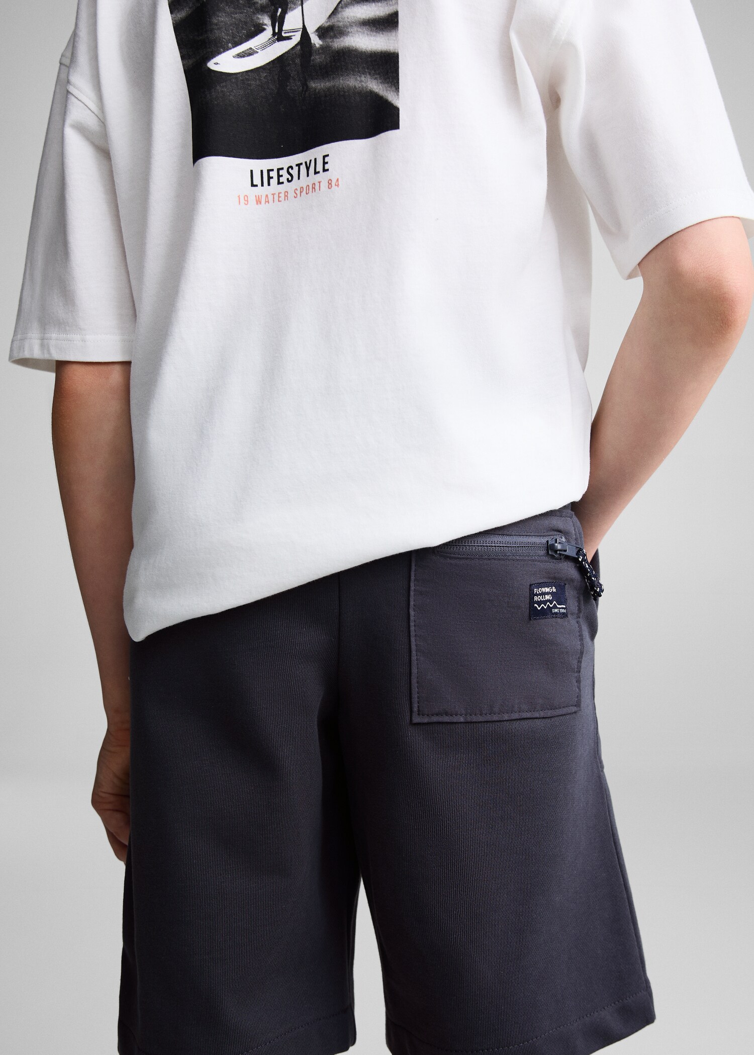 Elastic waist Bermuda shorts - Details of the article 6