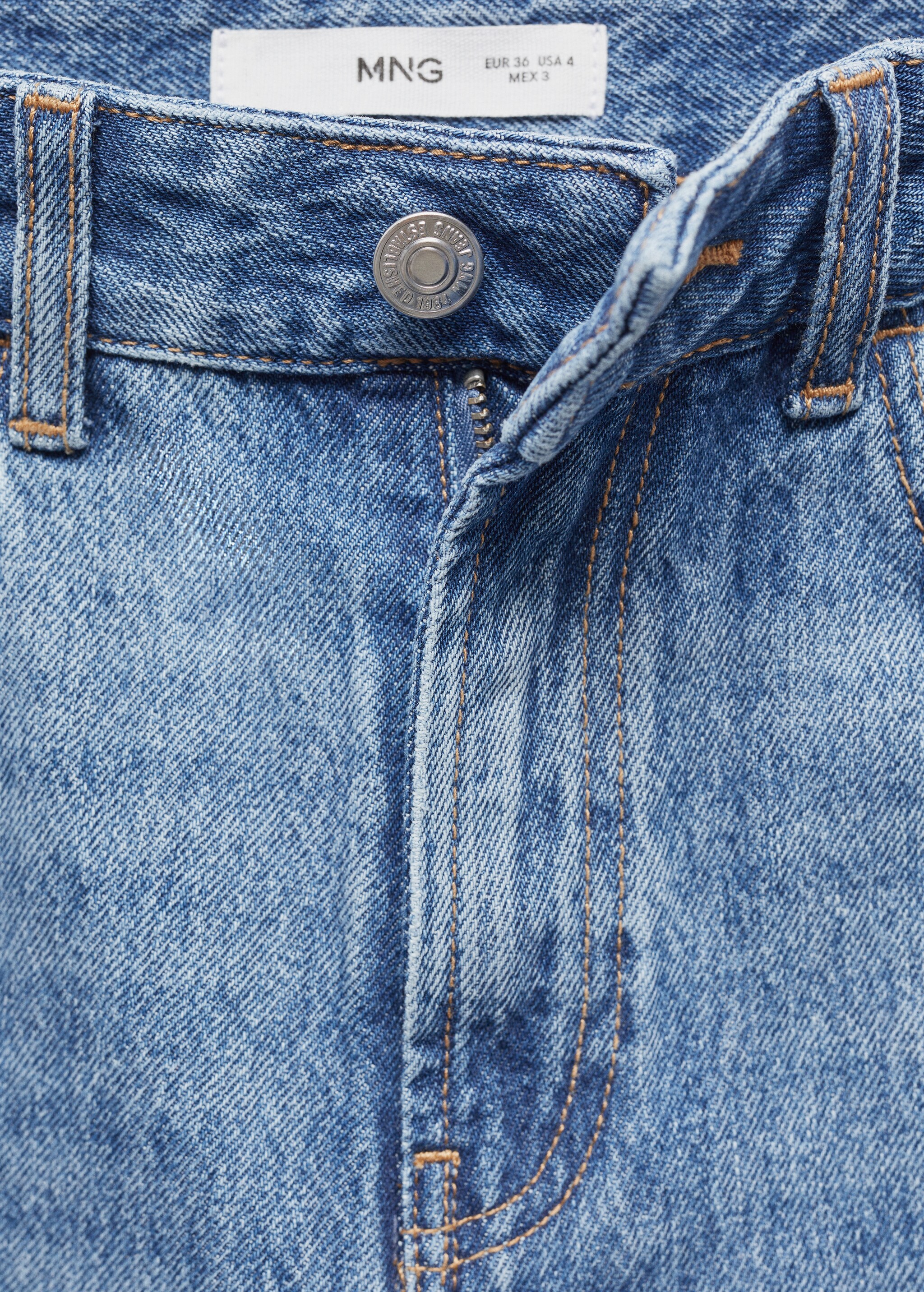 Denim bermuda shorts with frayed hem - Details of the article 8