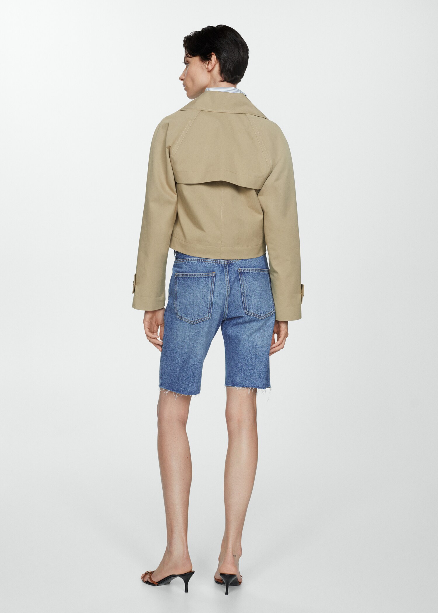 Denim bermuda shorts with frayed hem - Reverse of the article