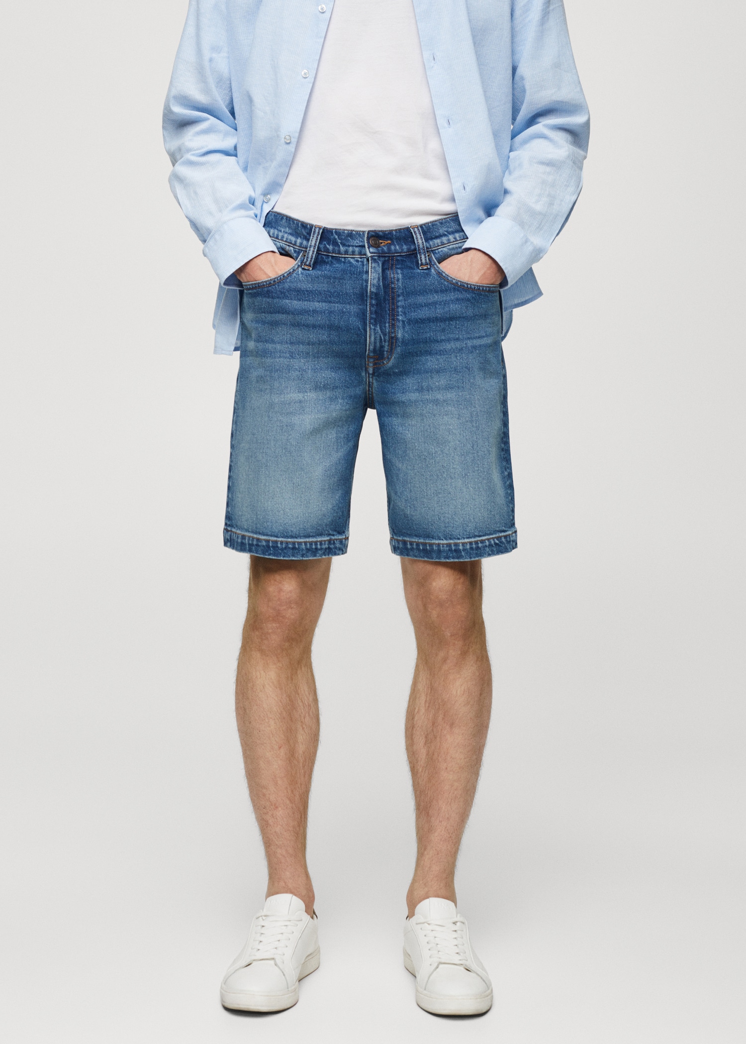 Regular-fit denim bermuda shorts - Medium plane