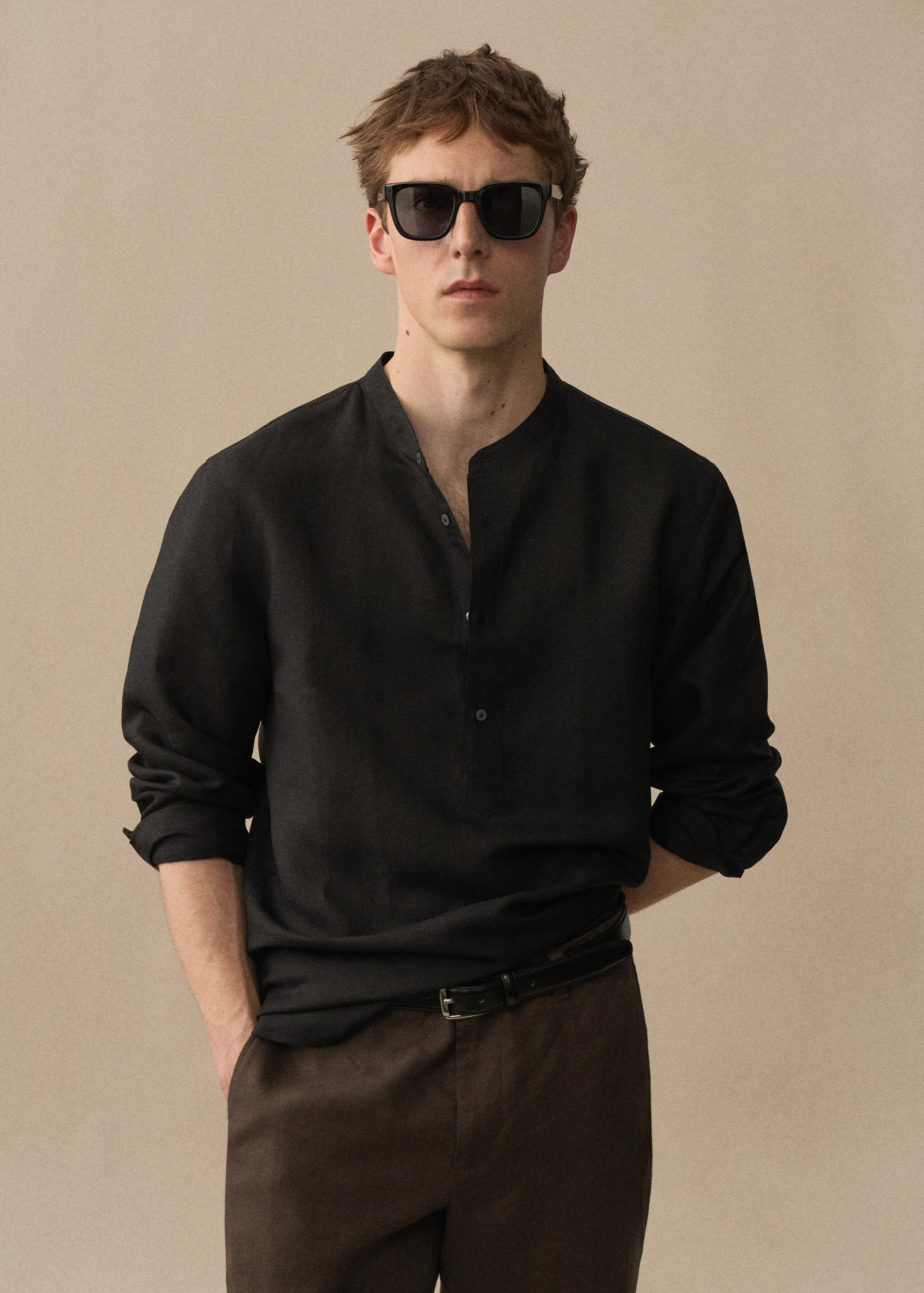 Regular-fit linen shirt with mao collar - Details of the article 5