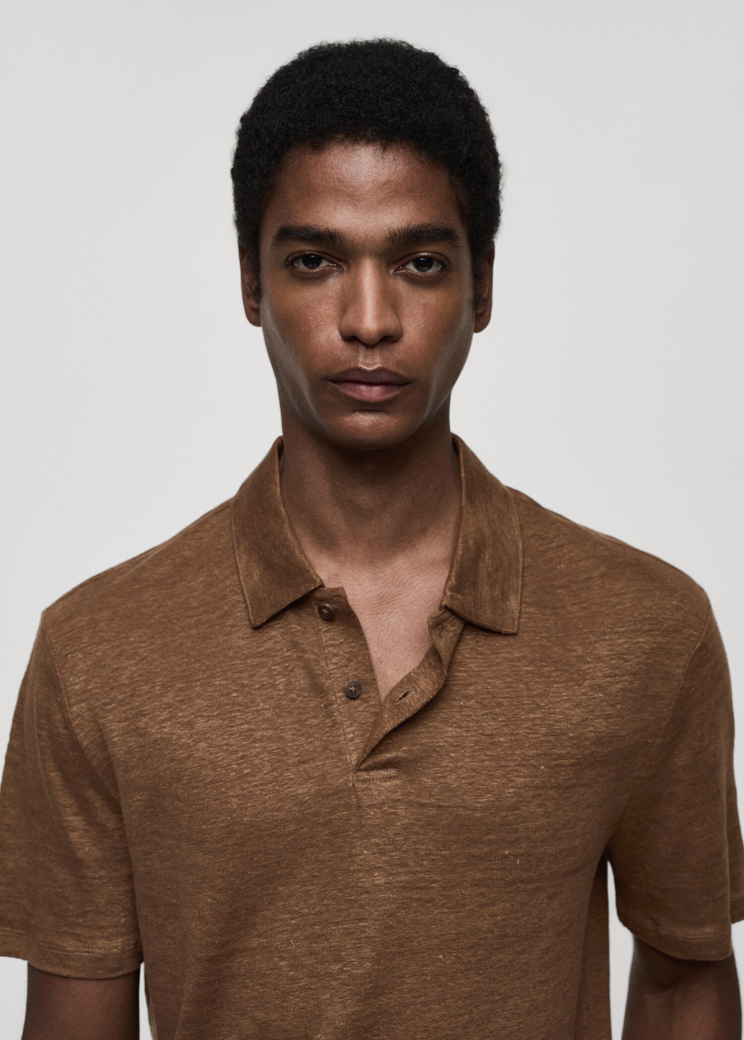 Polo slim fit de 100% linho - Pormenor do artigo 1
