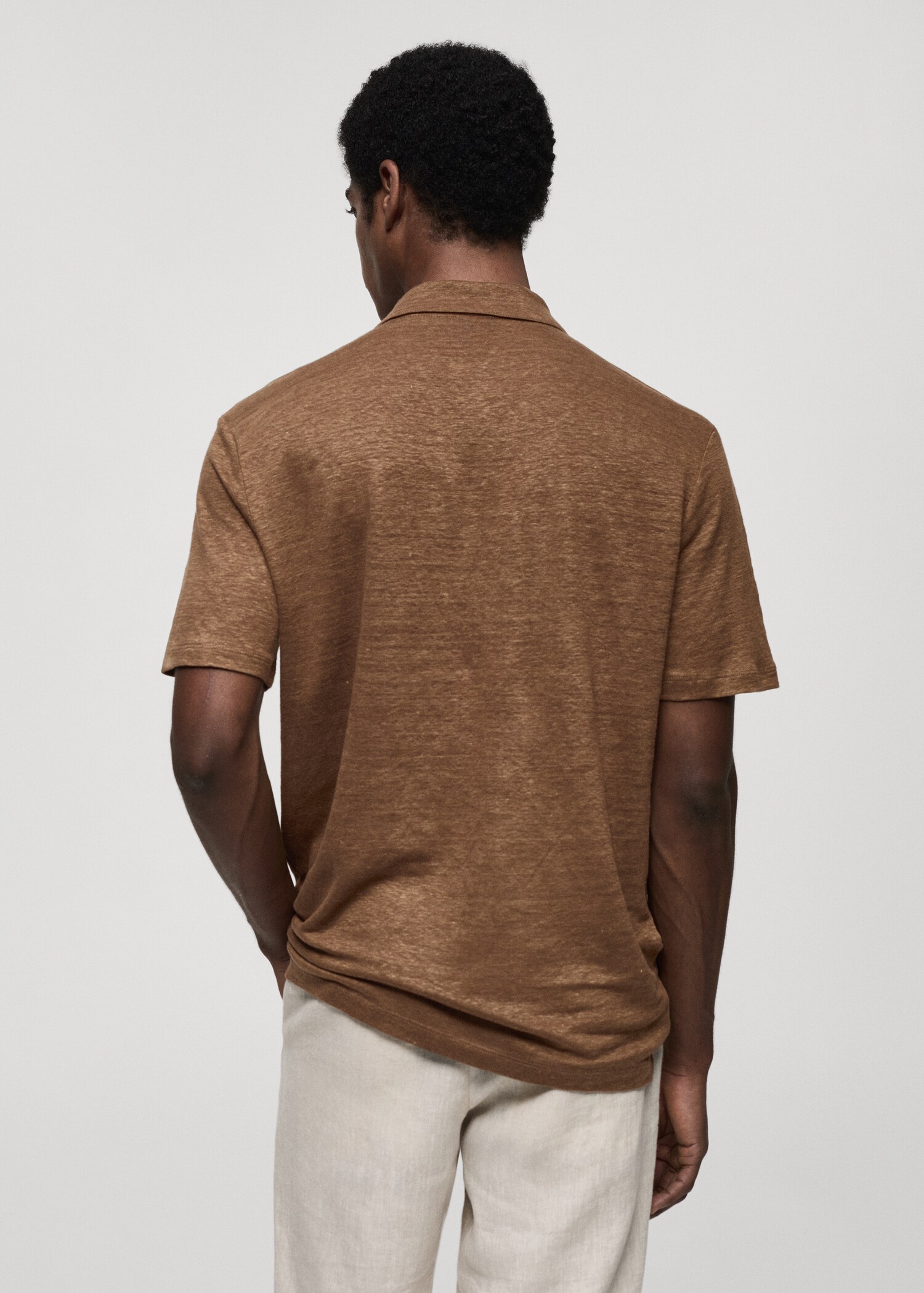 Polo slim fit de 100% linho - Verso do artigo
