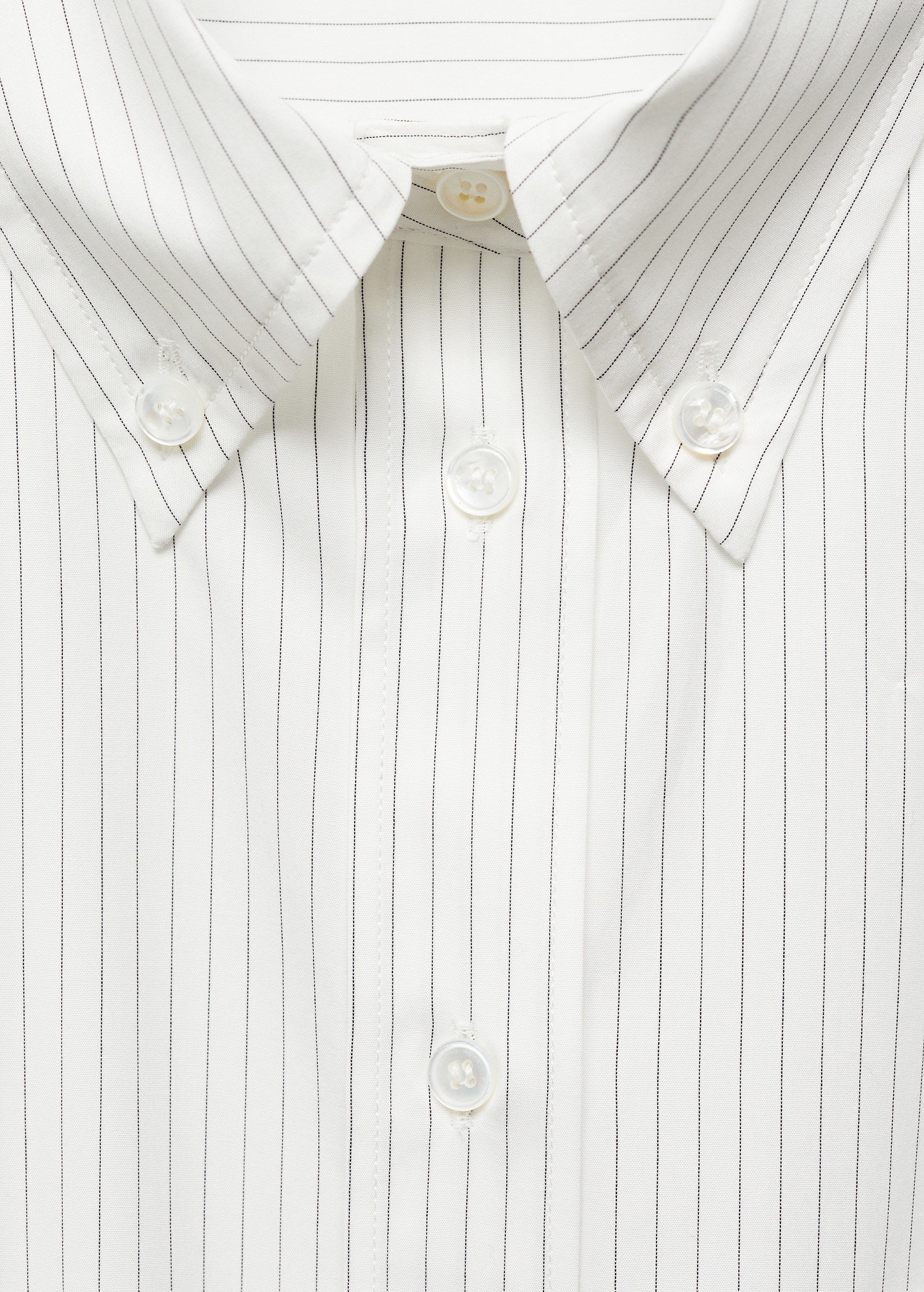 Shirt with gathered back opening  - Details of the article 8