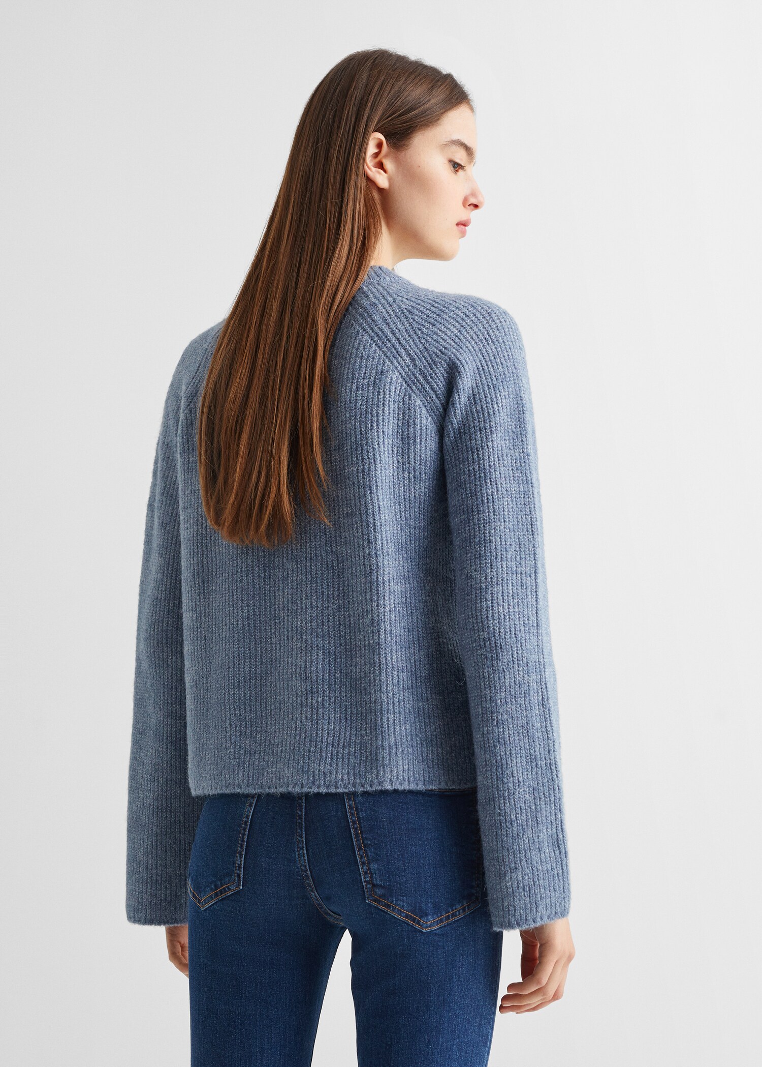 Neck cut-out sweater - Зворотна сторона товару