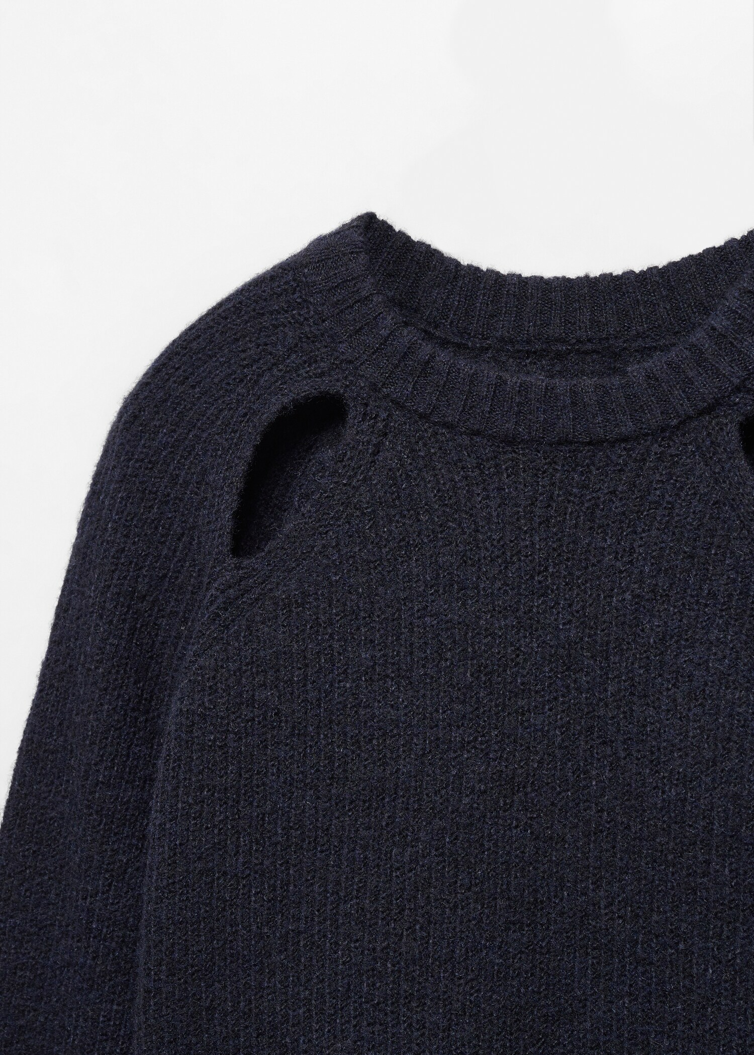 Neck cut-out sweater - Детальніше про товар 8