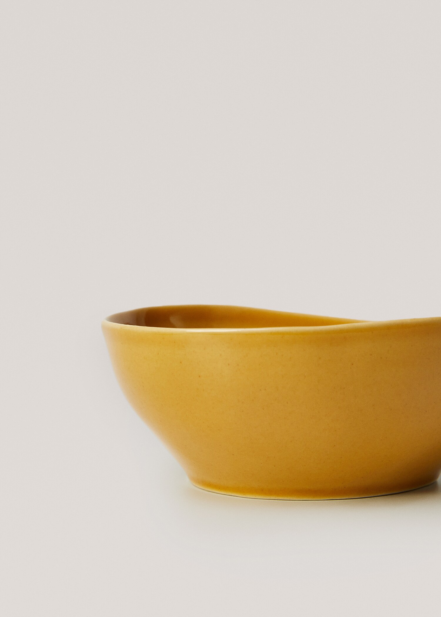 Stoneware bowl - Details of the article 1