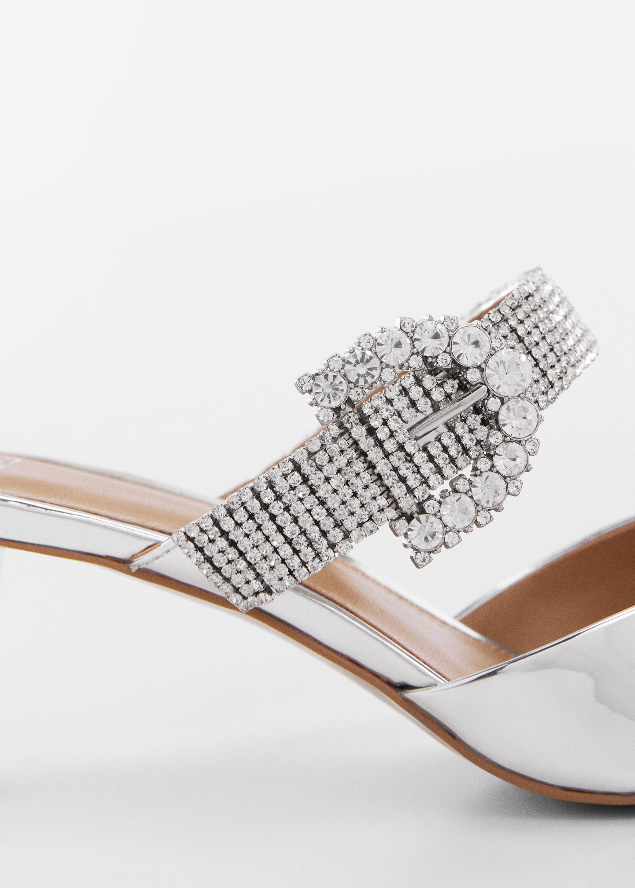 Pointed shoes with rhinestone detail - Details of the article 3