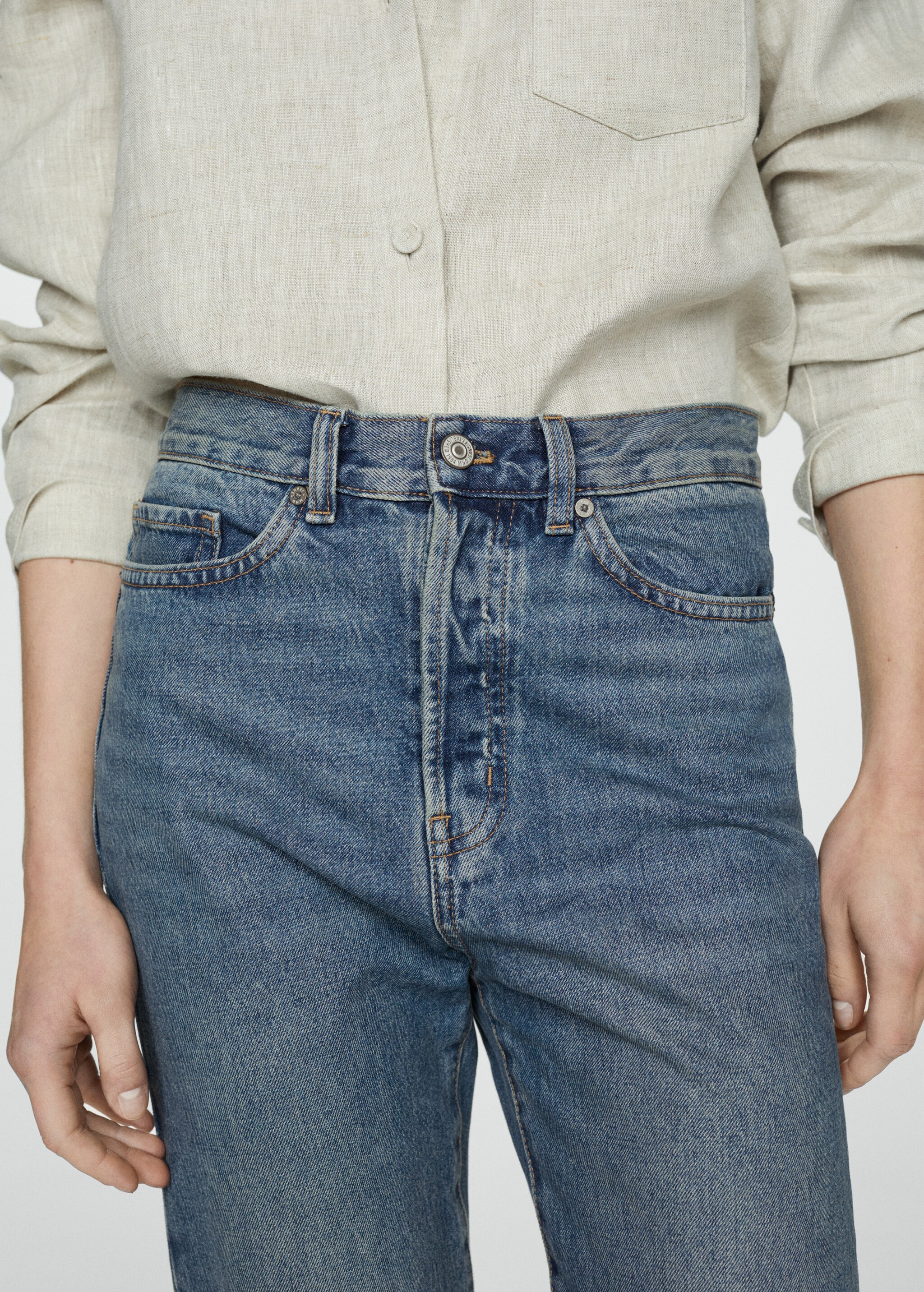 Straight jeans with forward seams - Details of the article 6