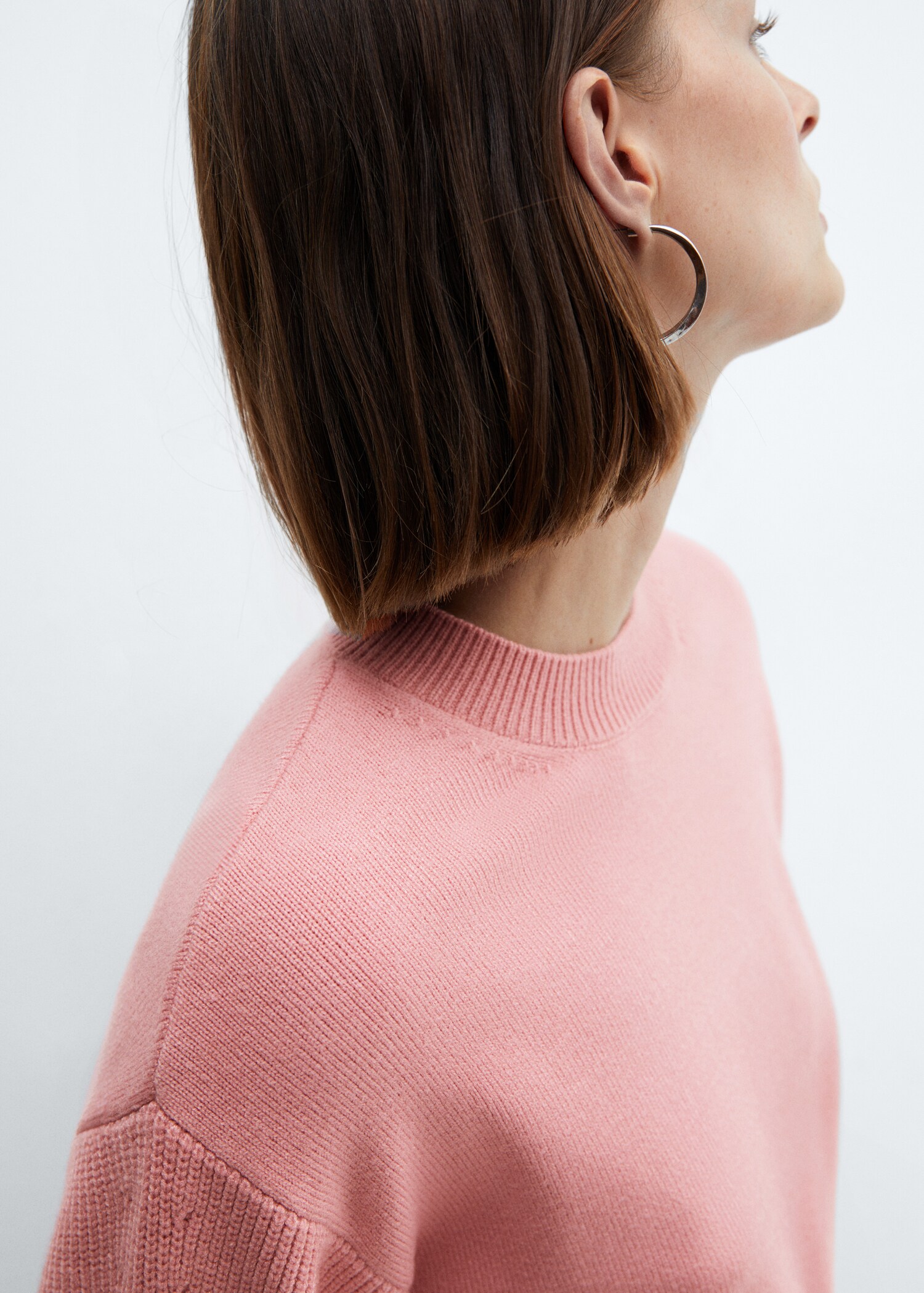 Round-neck knitted sweater  - Details of the article 1