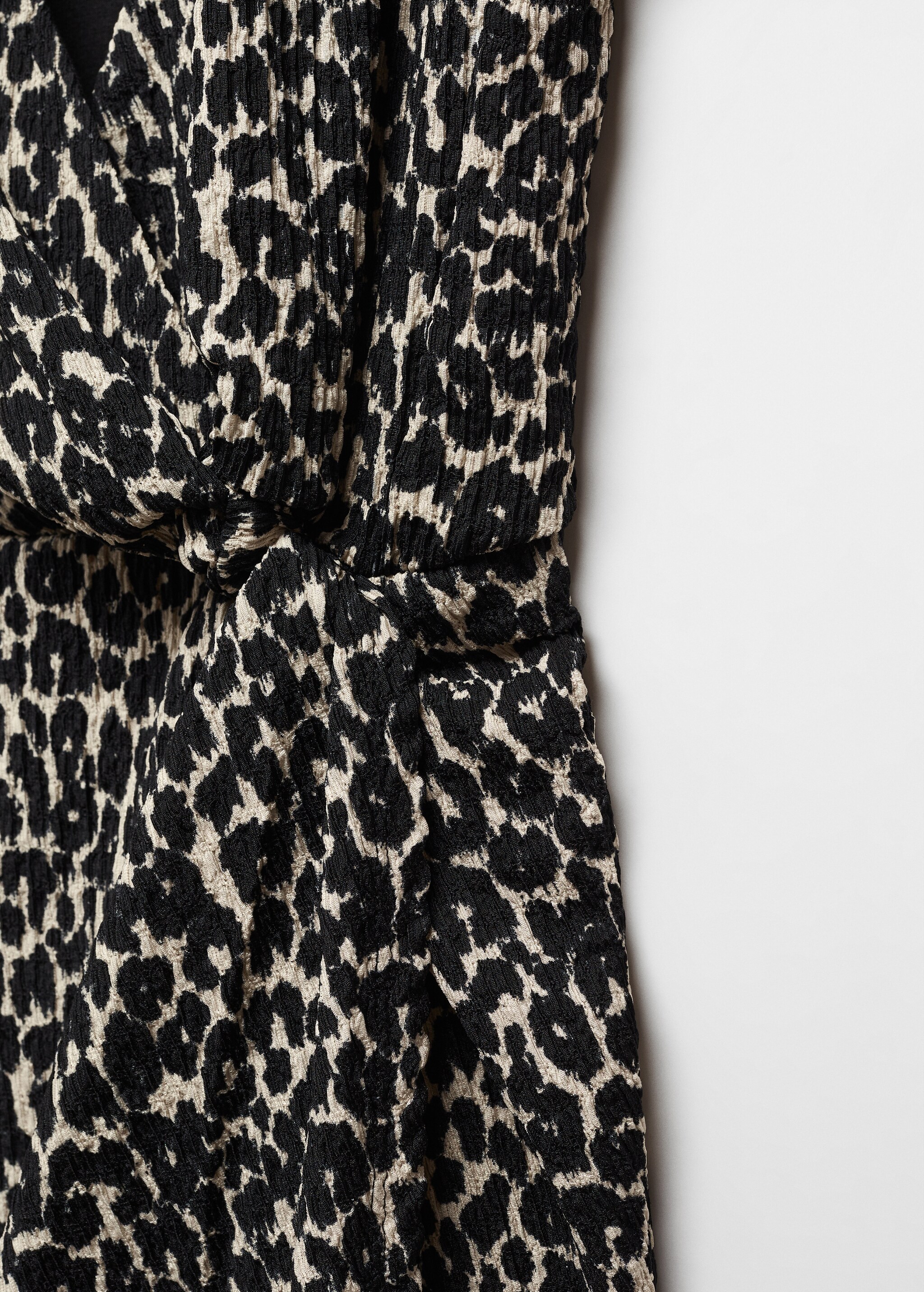 Animal-print textured dress - Details of the article 8