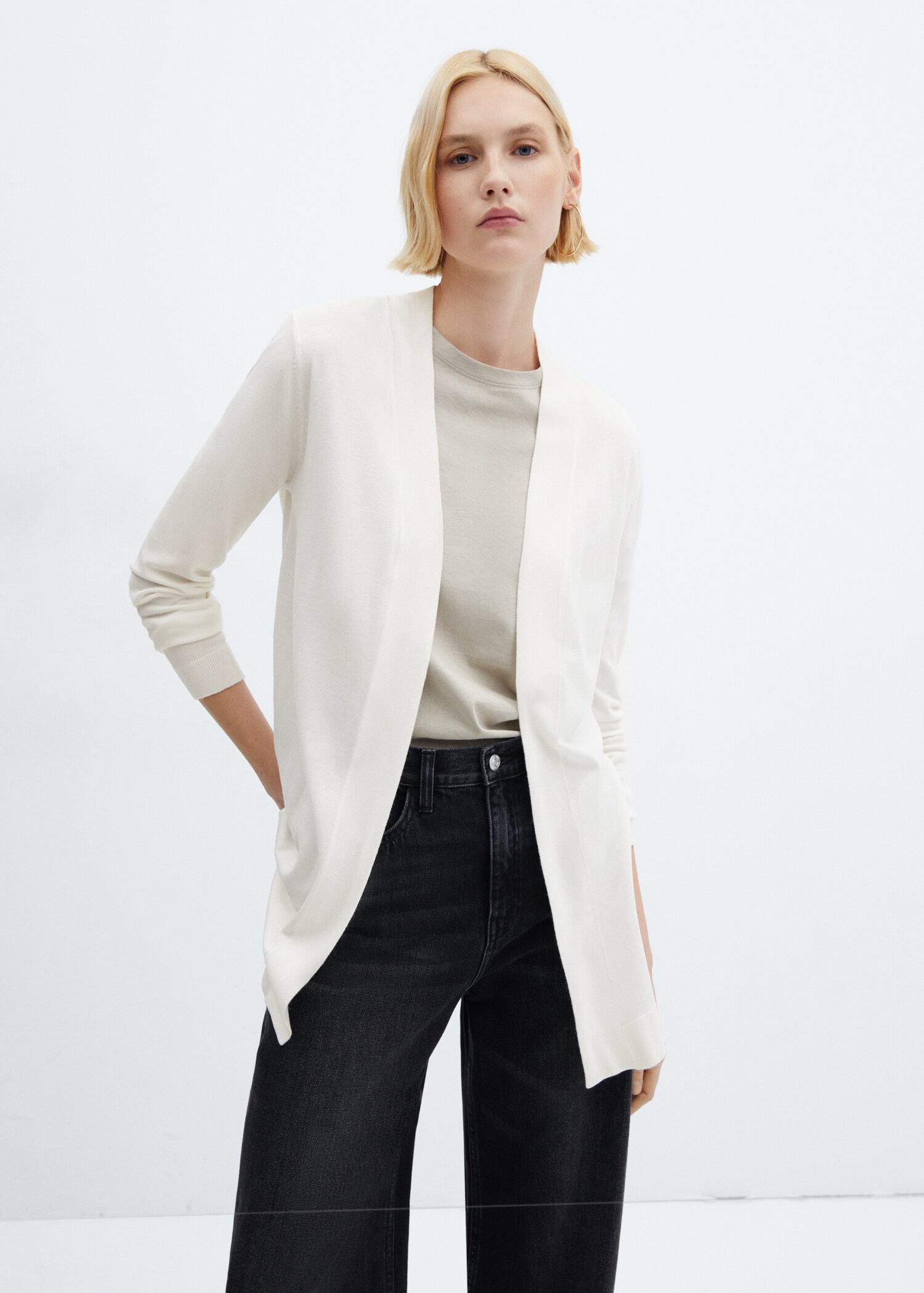 Cardigan maille fine - Plan moyen