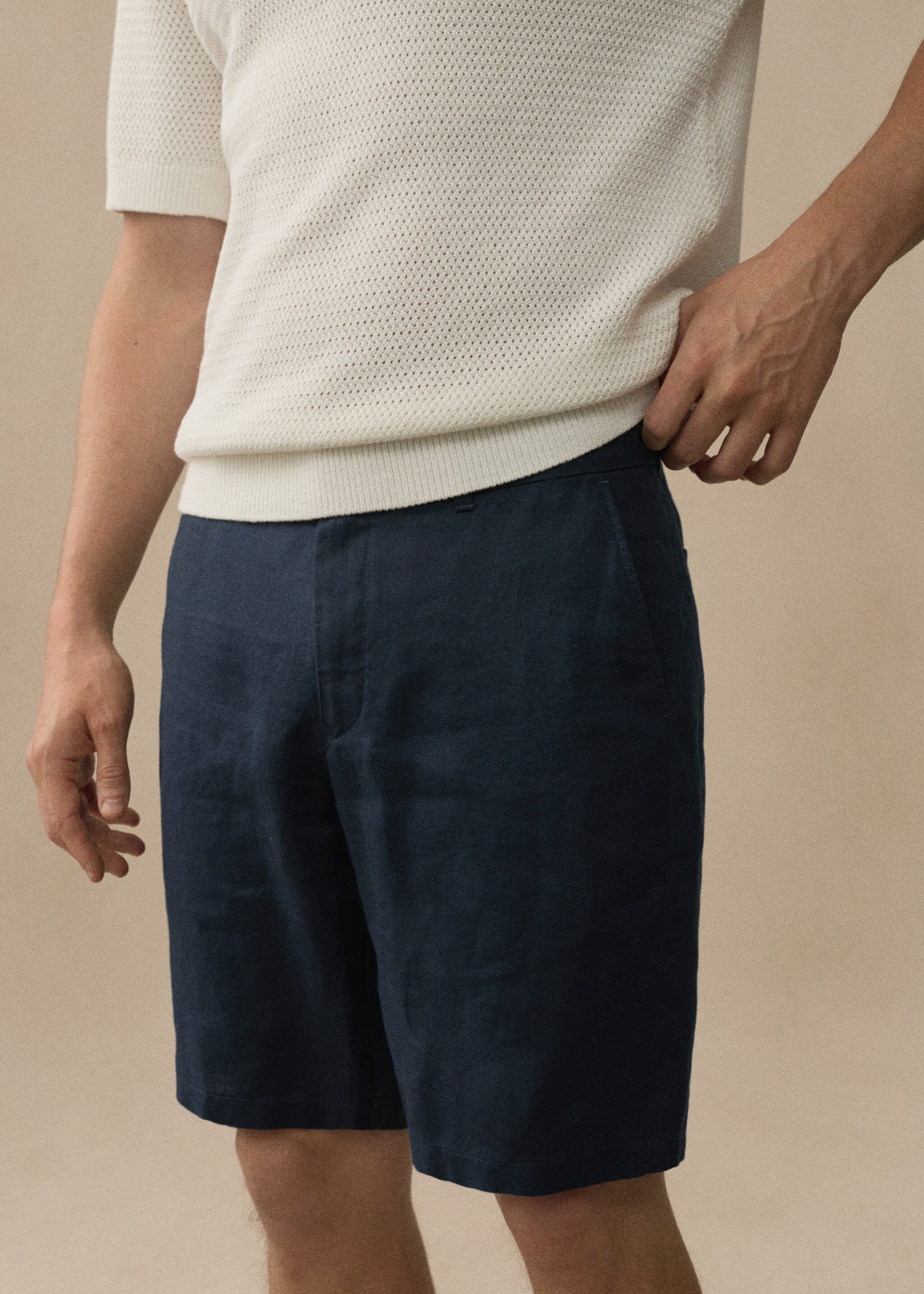 100% linen shorts - Details of the article 3