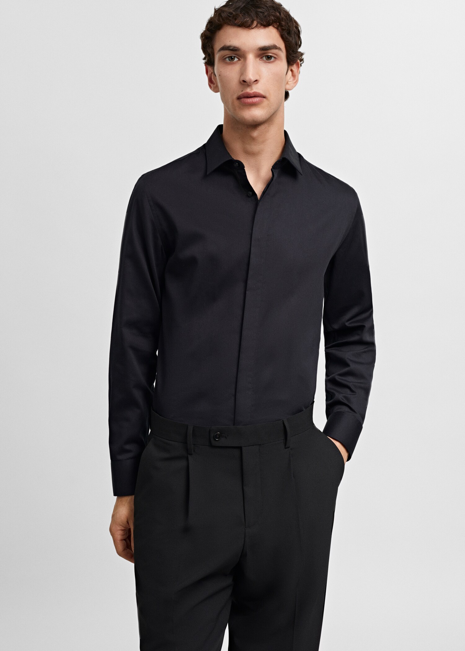 Chemise costume slim fit 100 % coton  - Plan moyen