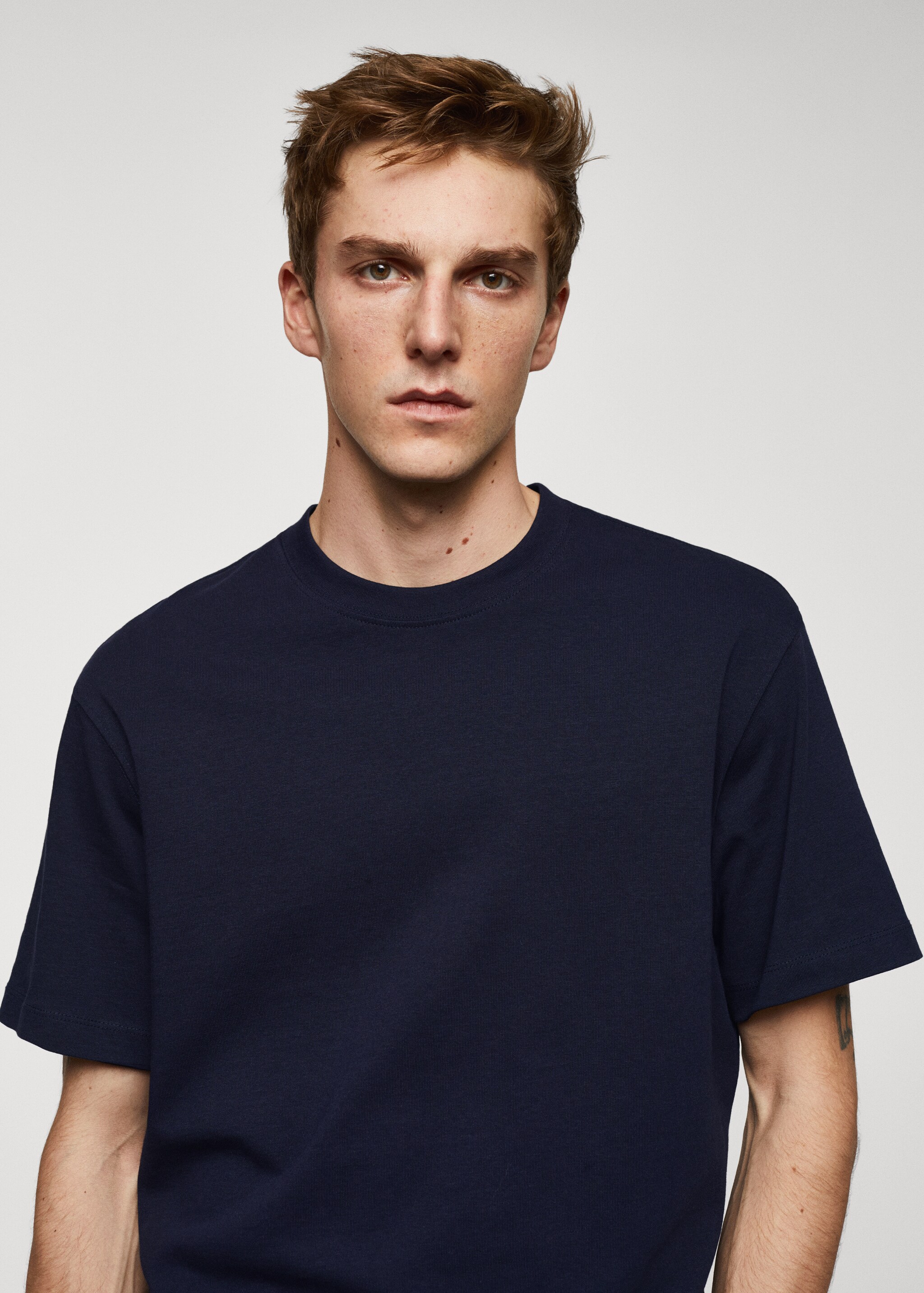 Basic 100% cotton relaxed-fit t-shirt - Details of the article 1